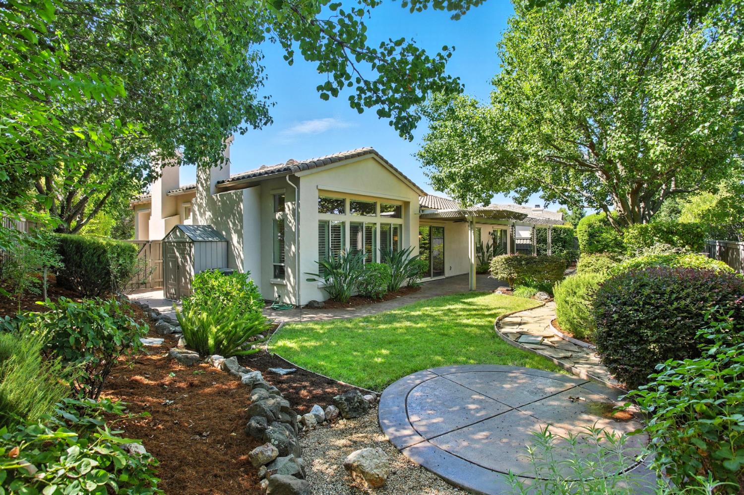 Roseville, California, 95661, United States, 4 Bedrooms Bedrooms, ,3 BathroomsBathrooms,Residential,For Sale,1934690