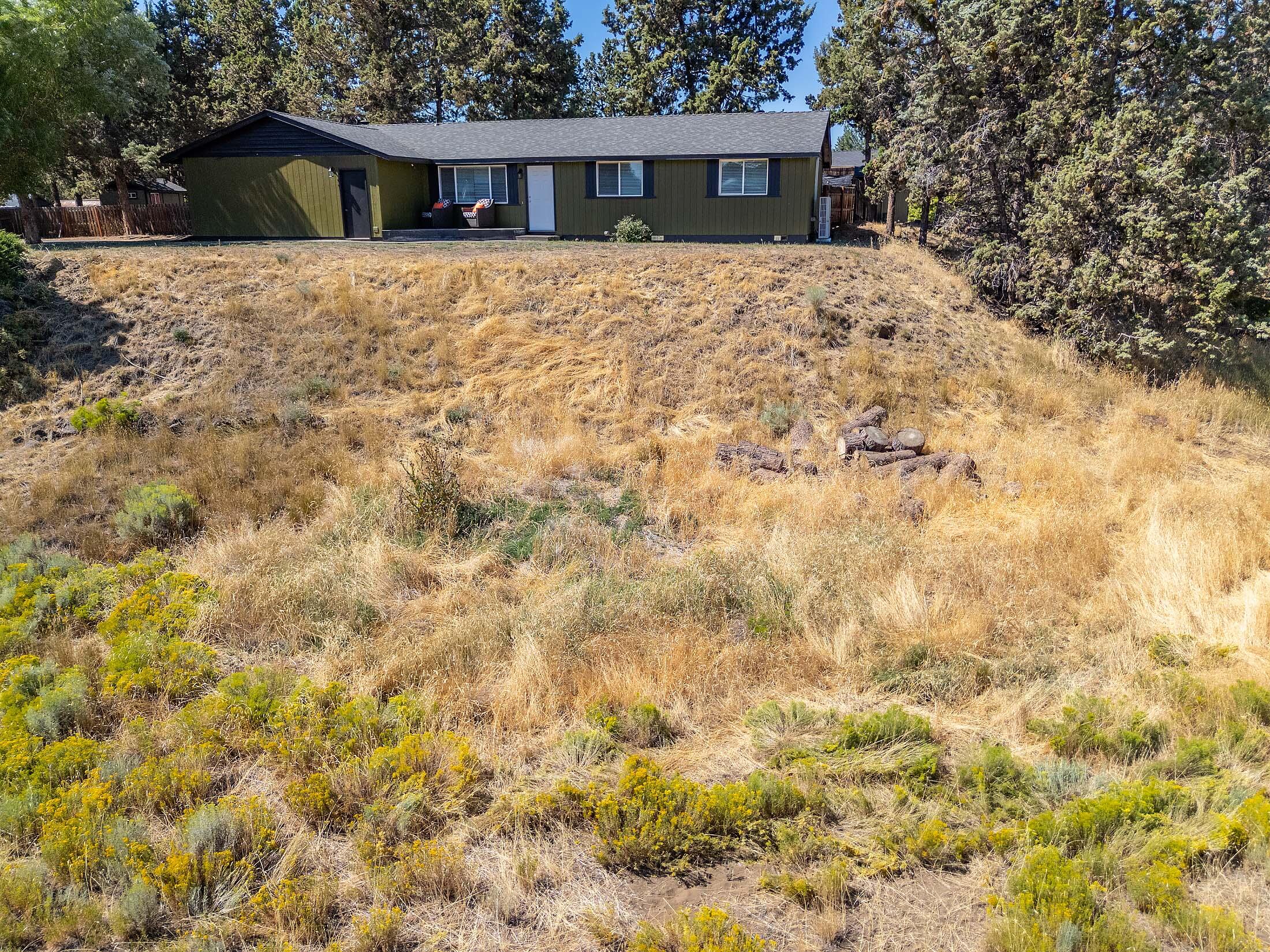 Bend, Oregon, 97701, United States, 3 Bedrooms Bedrooms, ,2 BathroomsBathrooms,Residential,For Sale,1913585