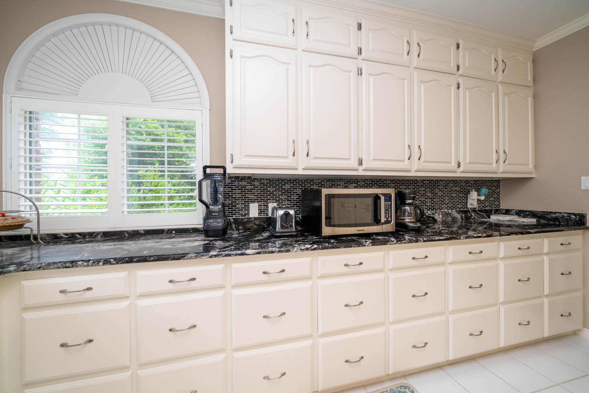 Jacksonville, Texas, 75766, United States, 3 Bedrooms Bedrooms, ,4 BathroomsBathrooms,Residential,For Sale,1984129