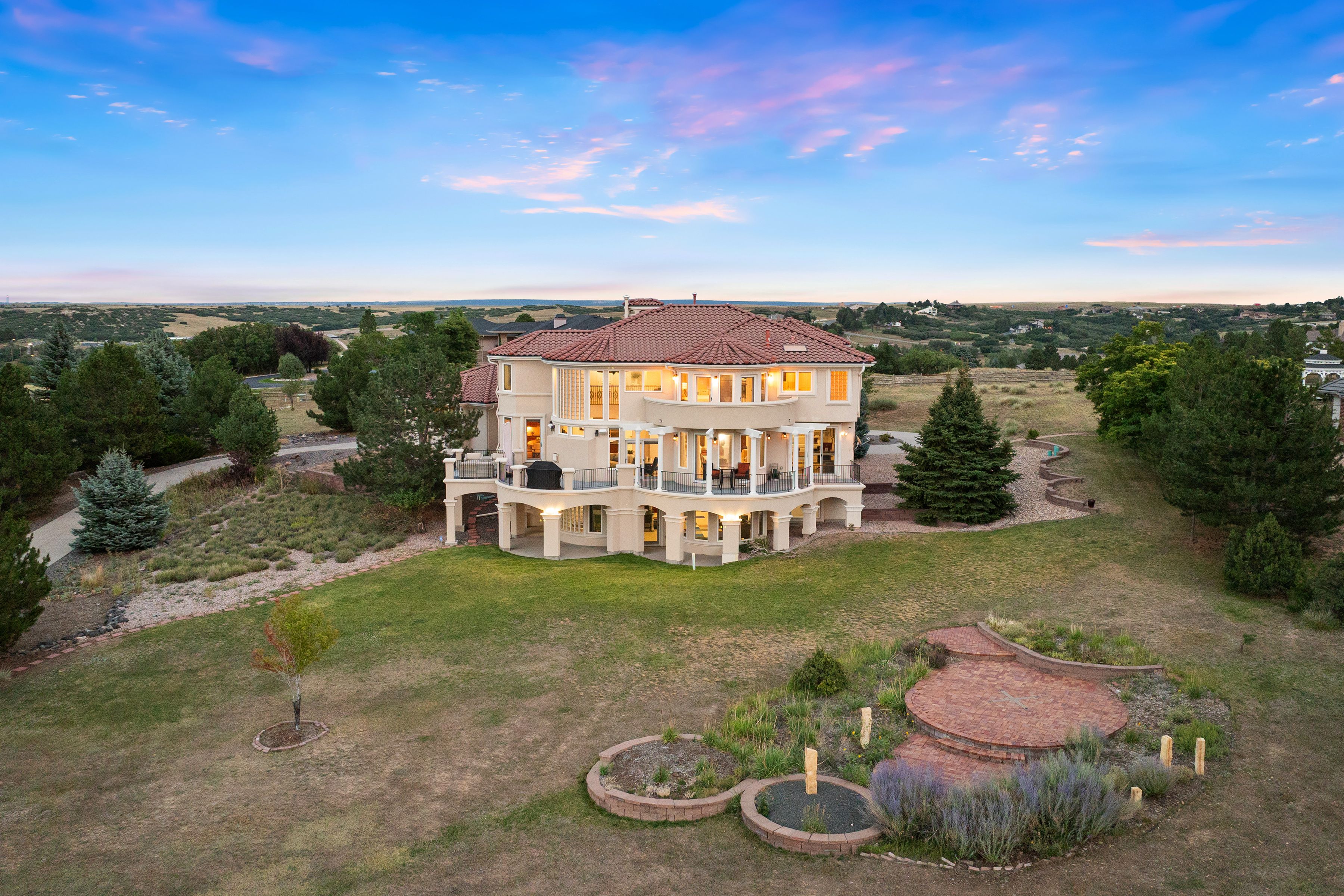  Hidden Pointe Estates Gem: Panoramic Mountain Views & Private Luxury Retreat - 物件實景