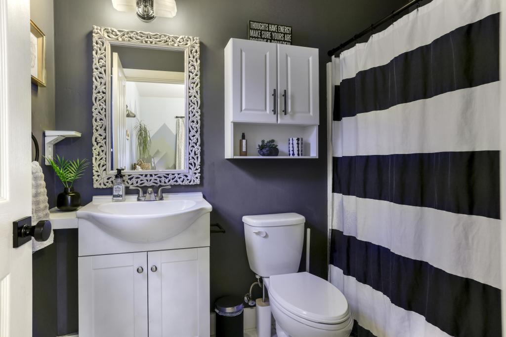 Bellevue, Idaho, 83313, United States, 4 Bedrooms Bedrooms, ,3 BathroomsBathrooms,Residential,For Sale,1989218