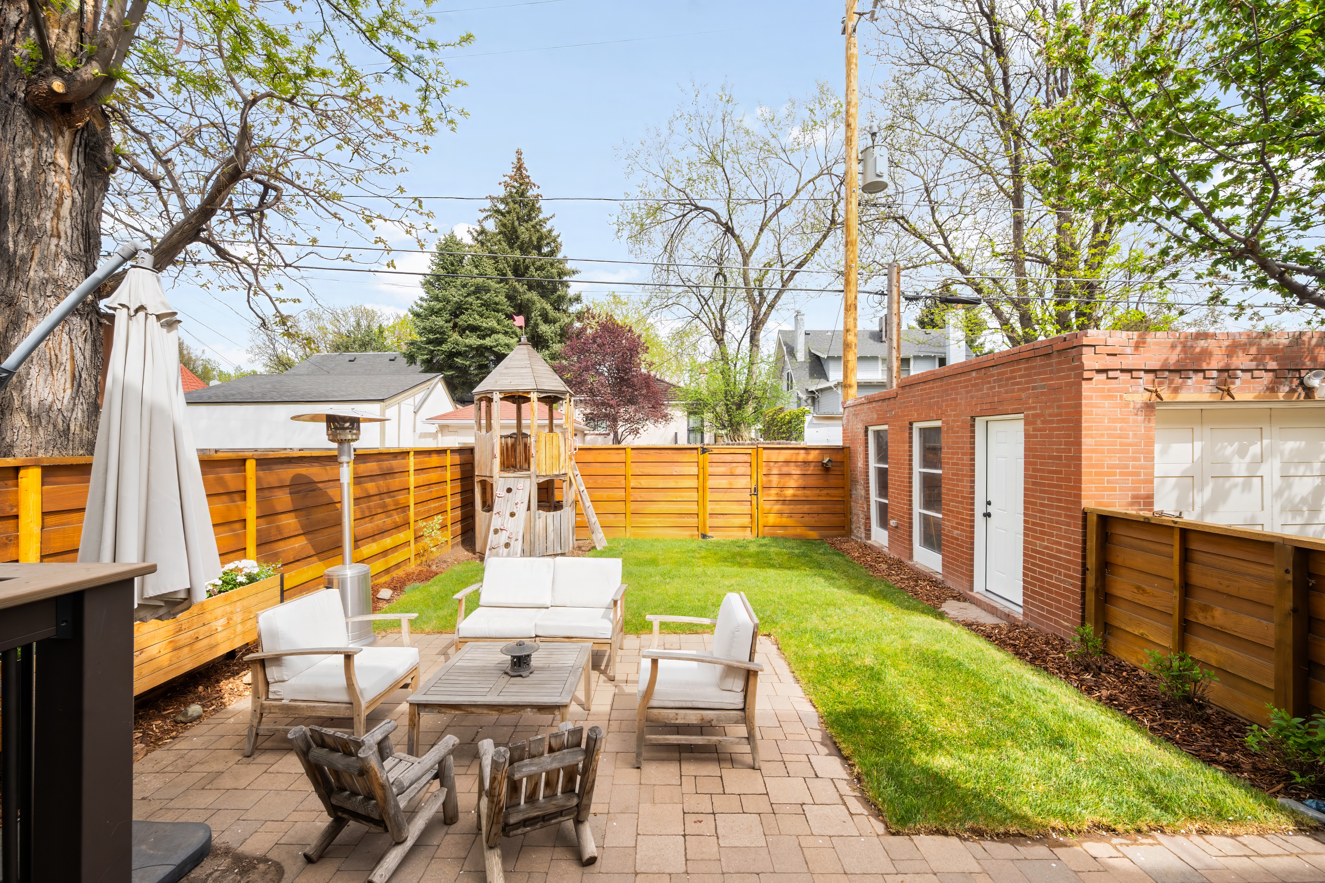  From the moment you arrive, this home leaves an impression - 物件實景