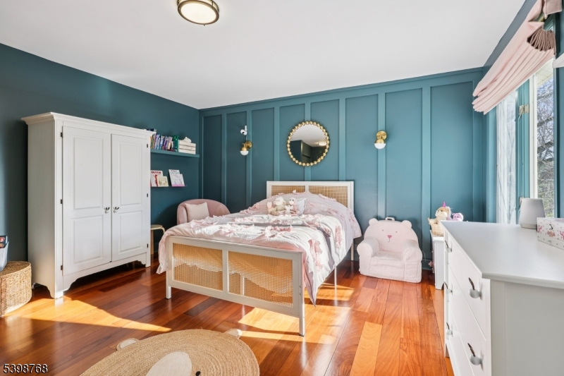 Wayne Twp., New Jersey, 07470, United States, 2 Bedrooms Bedrooms, ,3 BathroomsBathrooms,Residential,For Sale,2002003