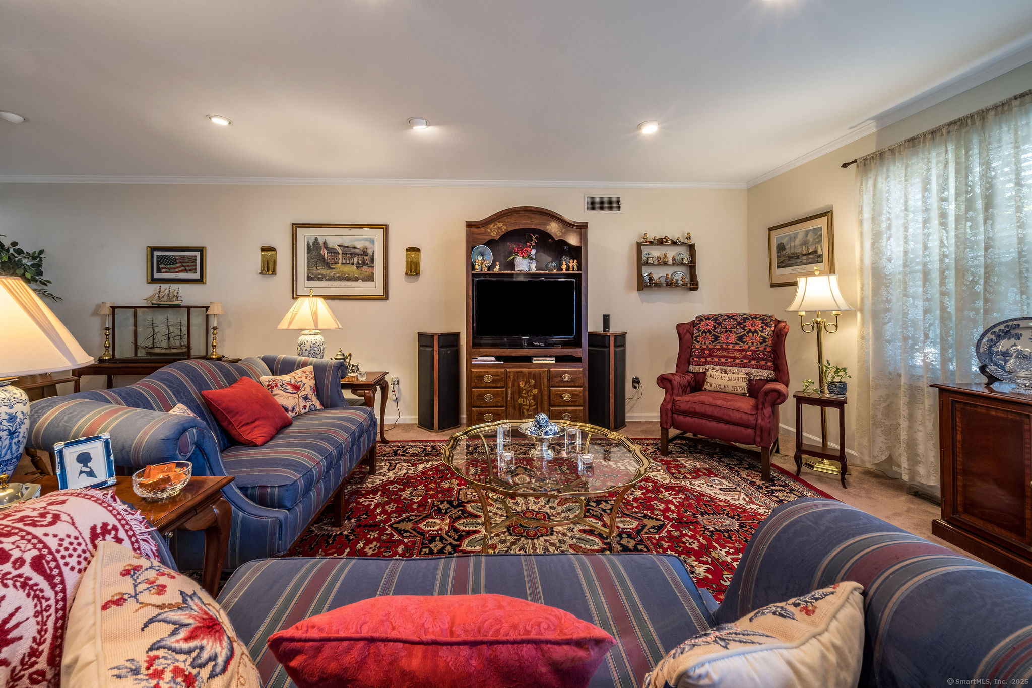 Madison, Connecticut, 06443, United States, 2 Bedrooms Bedrooms, ,3 BathroomsBathrooms,Residential,For Sale,1988071