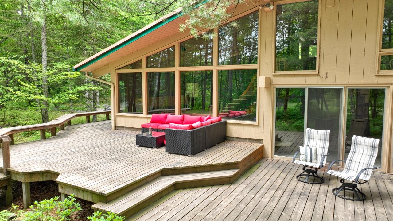 Manitowish Waters, Wisconsin, 54545, United States, 4 Bedrooms Bedrooms, ,3 BathroomsBathrooms,Residential,For Sale,1974750