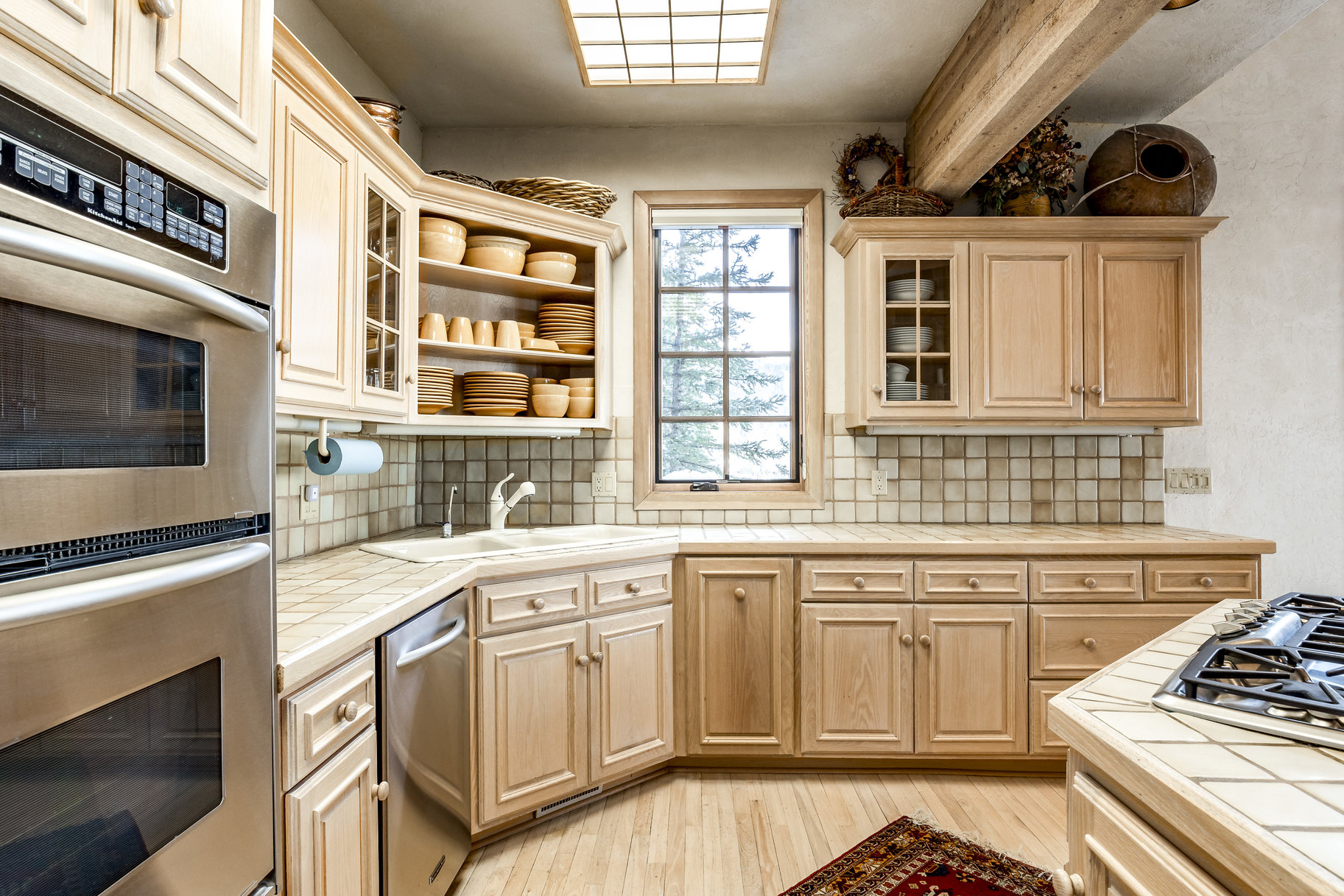  Rare End Unit in Stag Lodge with Unmatched Views & Ski Access - 物件實景