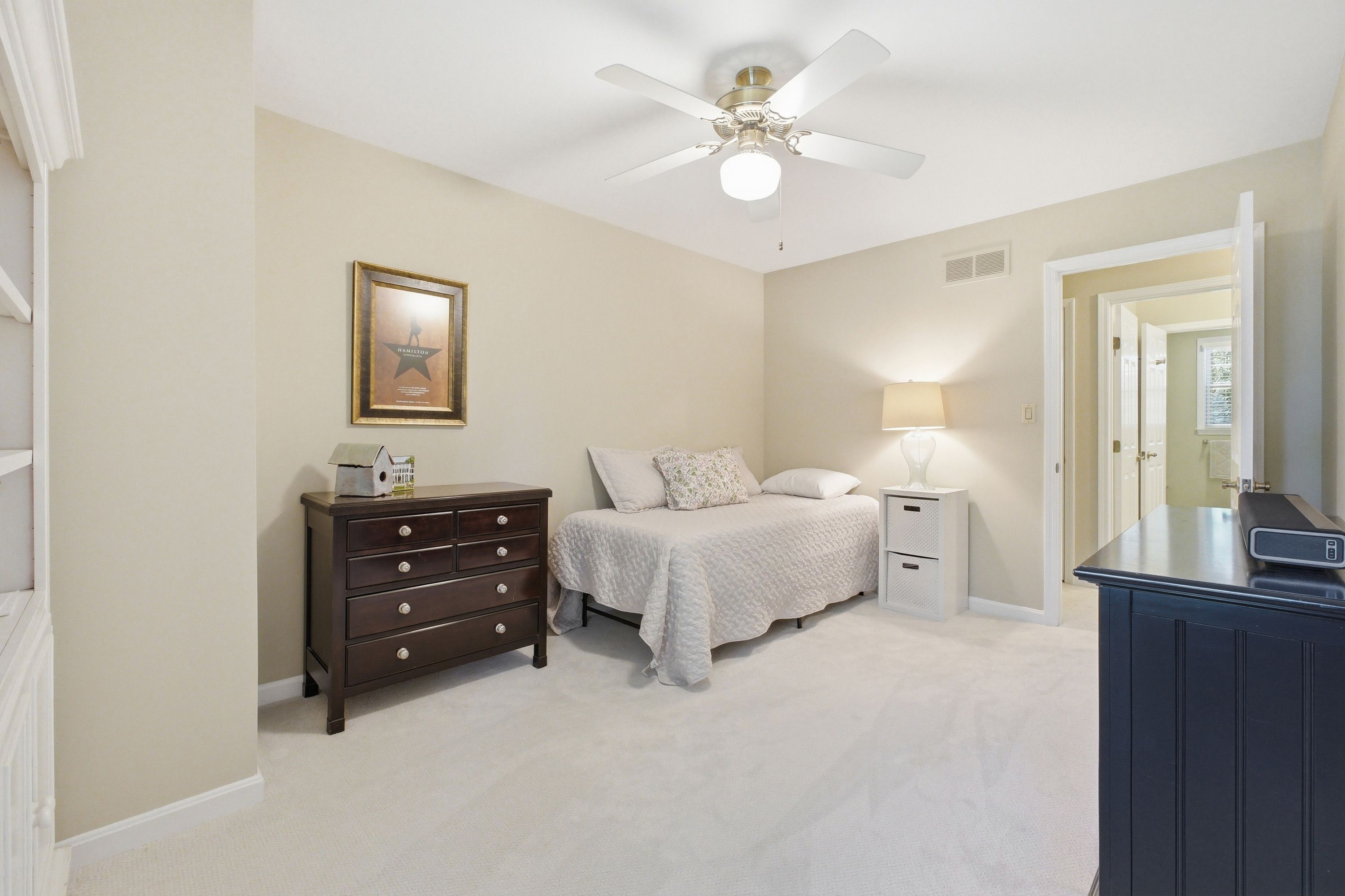  704 Evergreen Road, Anchorage, KY 40223 - 物件實景