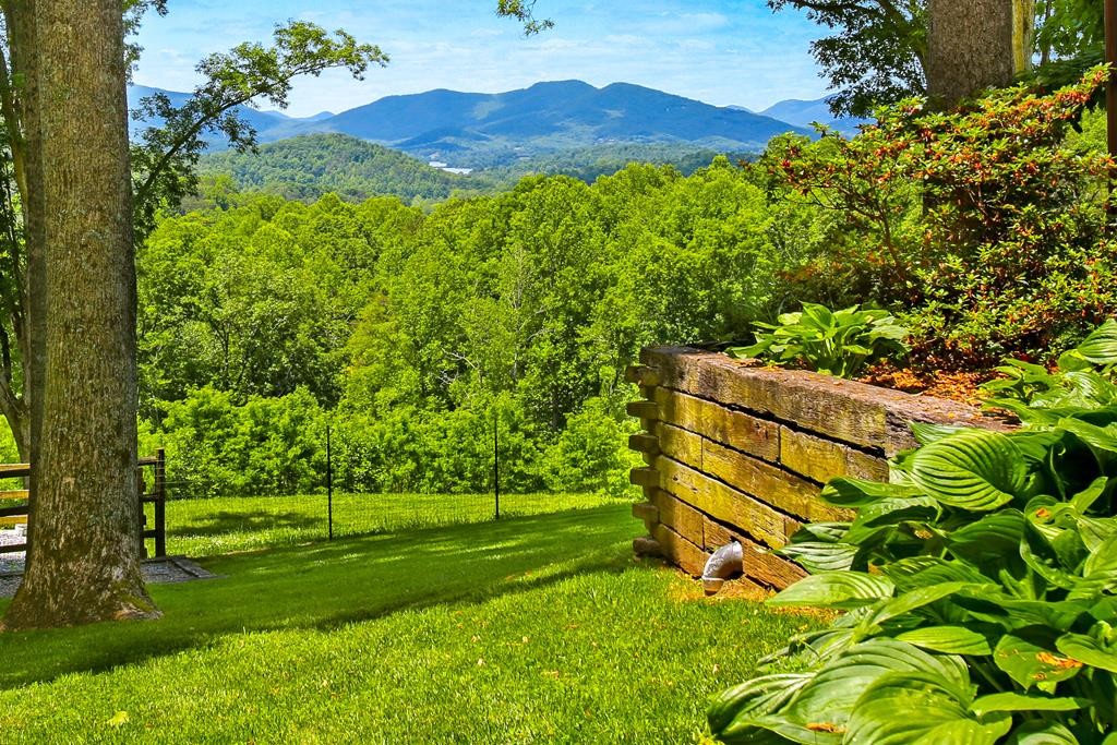 2899 Gribble Edwards Road, Hayesville, North Carolina, 28904, United States, 4 Bedrooms Bedrooms, ,5 BathroomsBathrooms,Residential,For Sale,2899 Gribble Edwards Road,1478063