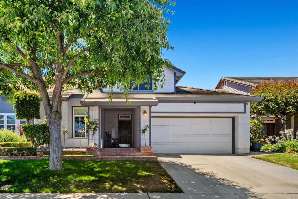 Salinas, California, 93908, United States, 3 Bedrooms Bedrooms, ,2 BathroomsBathrooms,Residential,For Sale,1914663