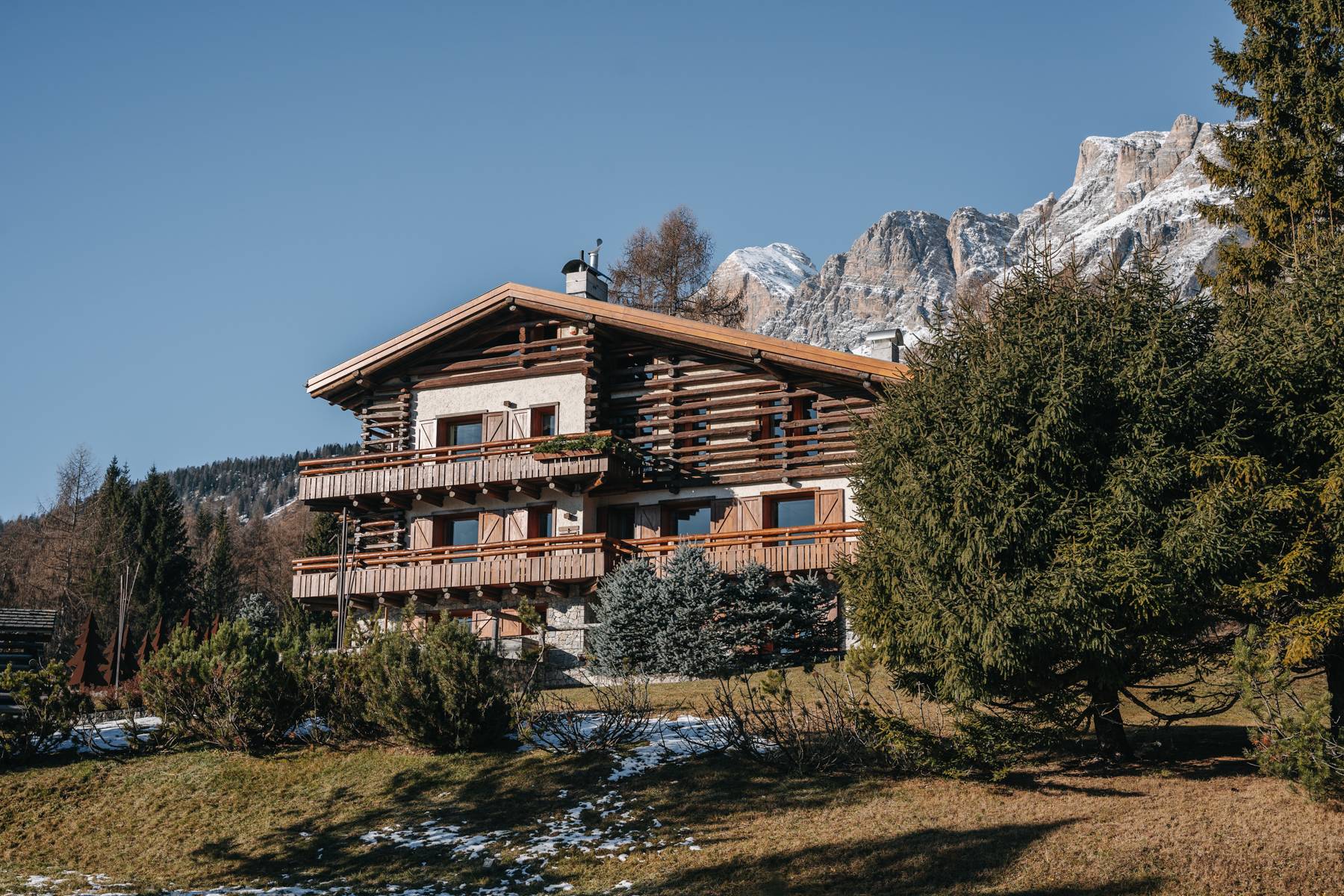 Iconic panoramic villa in Cortina d'Ampezzo