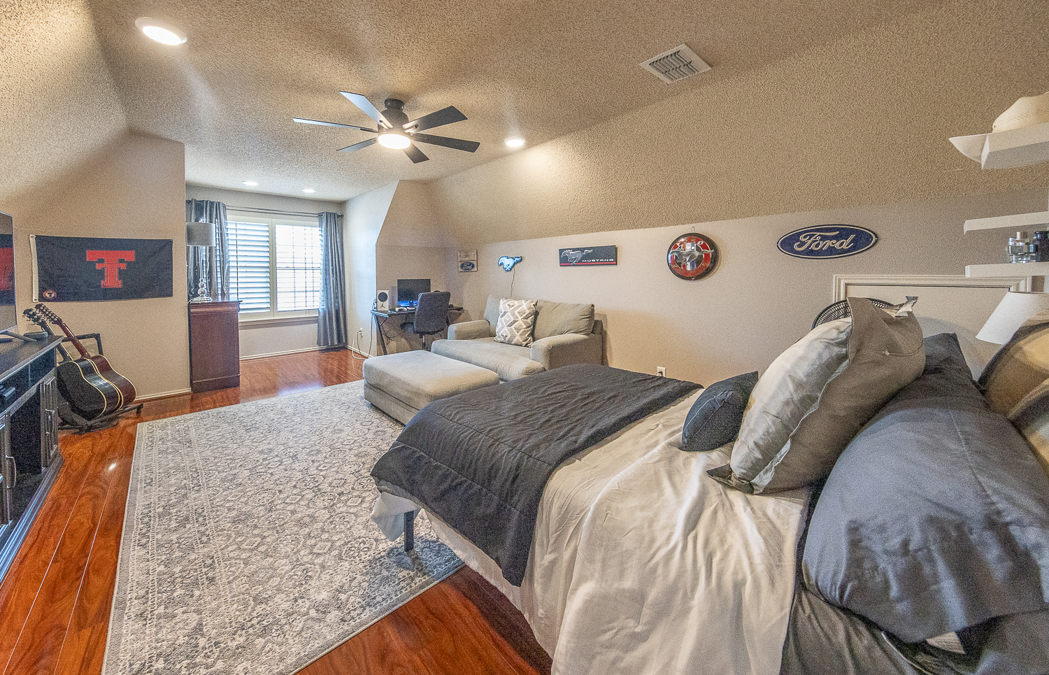 Lubbock, Texas, 79423, United States, 4 Bedrooms Bedrooms, ,4 BathroomsBathrooms,Residential,For Sale,1906085