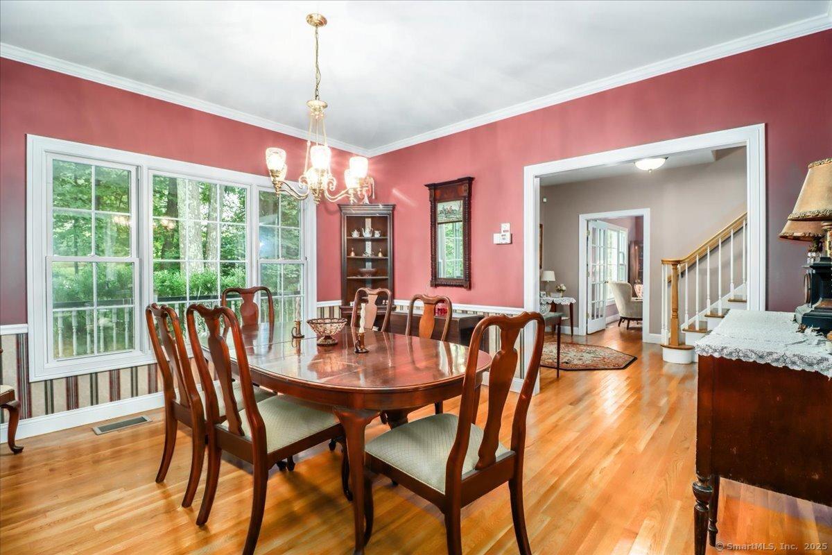 Shelton, Connecticut, 06484, United States, 5 Bedrooms Bedrooms, ,4 BathroomsBathrooms,Residential,For Sale,1943251