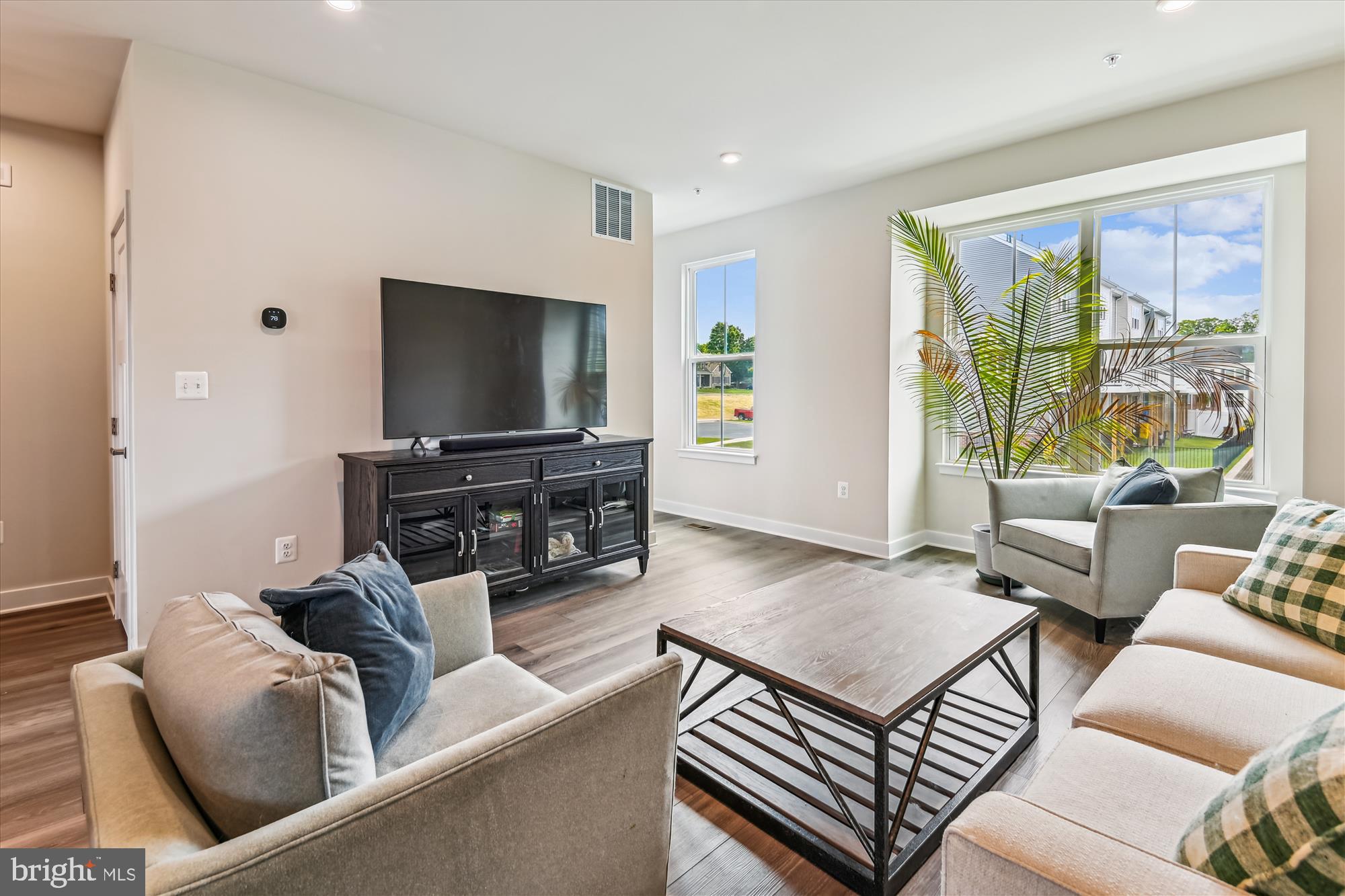 Pasadena, Maryland, 21122, United States, 3 Bedrooms Bedrooms, ,3 BathroomsBathrooms,Residential,For Sale,1982295