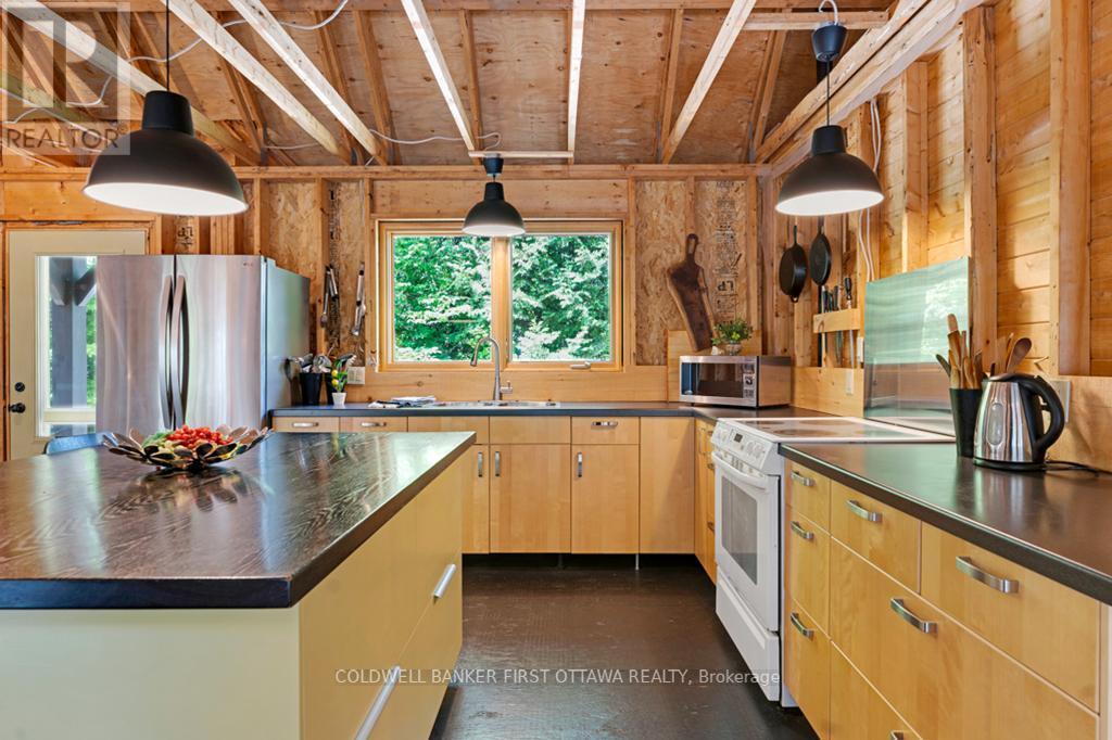 FRONTENAC (FRONTENAC NORTH), Ontario, K0H 2J0, CA, 3 Bedrooms Bedrooms, ,1 BathroomBathrooms,Residential,For Sale,1901369