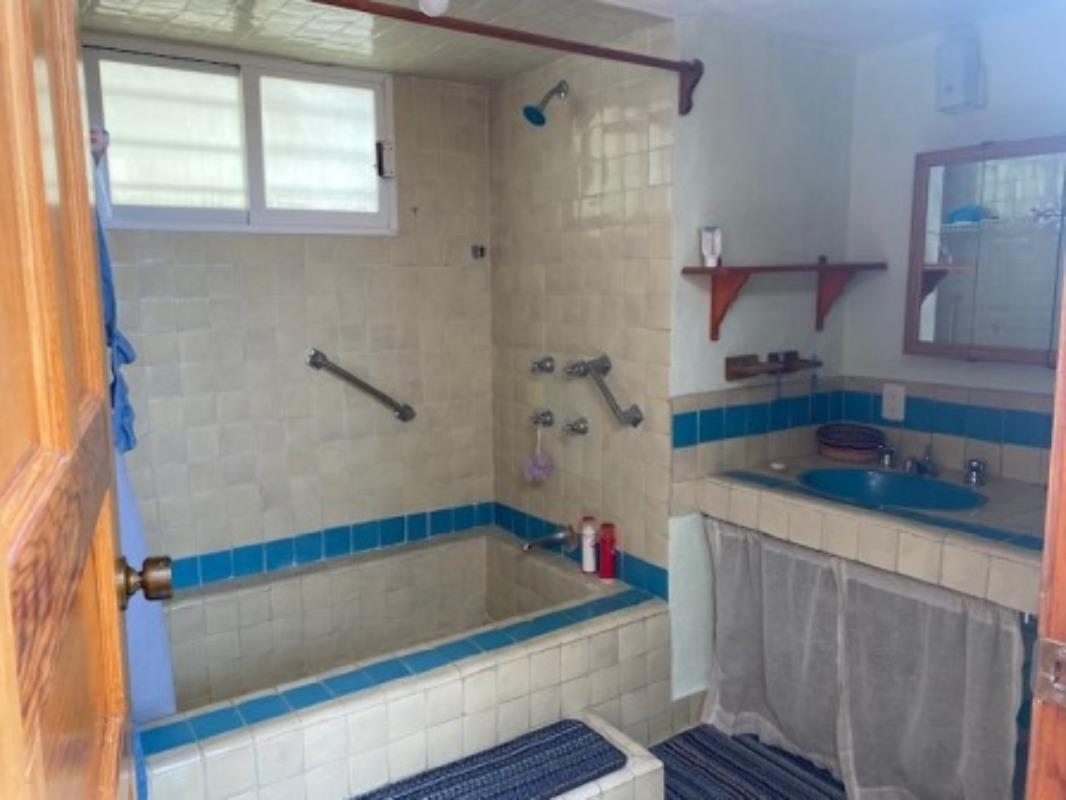 Prolongaci?n 5 de Febrero, Tlalpan, Ciudad de México, 14490, Mexico, 4 Bedrooms Bedrooms, ,3 BathroomsBathrooms,Residential,For Sale,Prolongaci?n 5 de Febrero,1616314