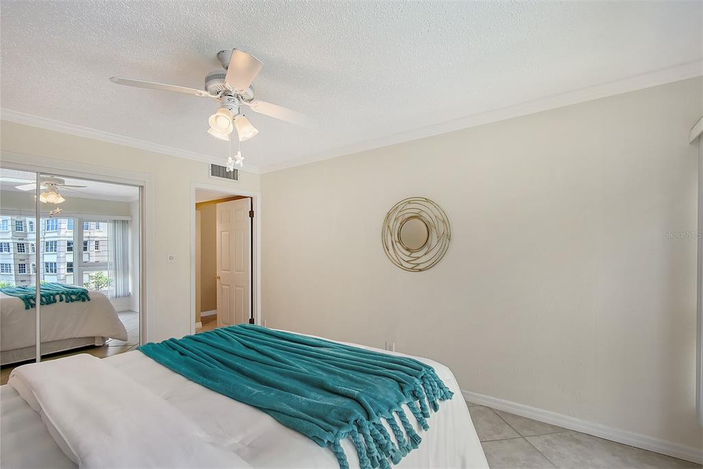 Sarasota, Florida, 34236, United States, 2 Bedrooms Bedrooms, ,2 BathroomsBathrooms,Residential,For Sale,1866330