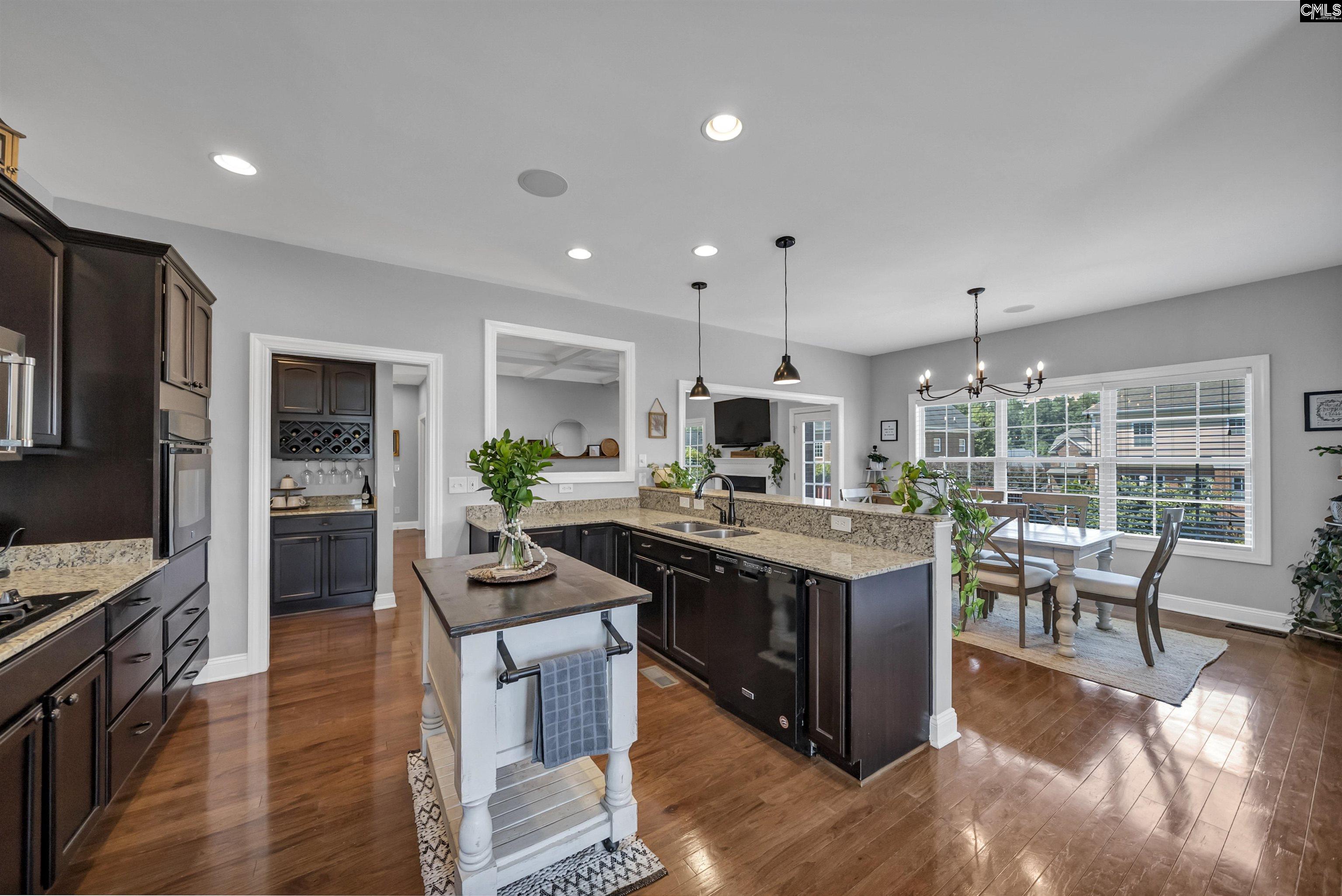 Lexington, South Carolina, 29072, United States, 5 Bedrooms Bedrooms, ,4 BathroomsBathrooms,Residential,For Sale,1906241