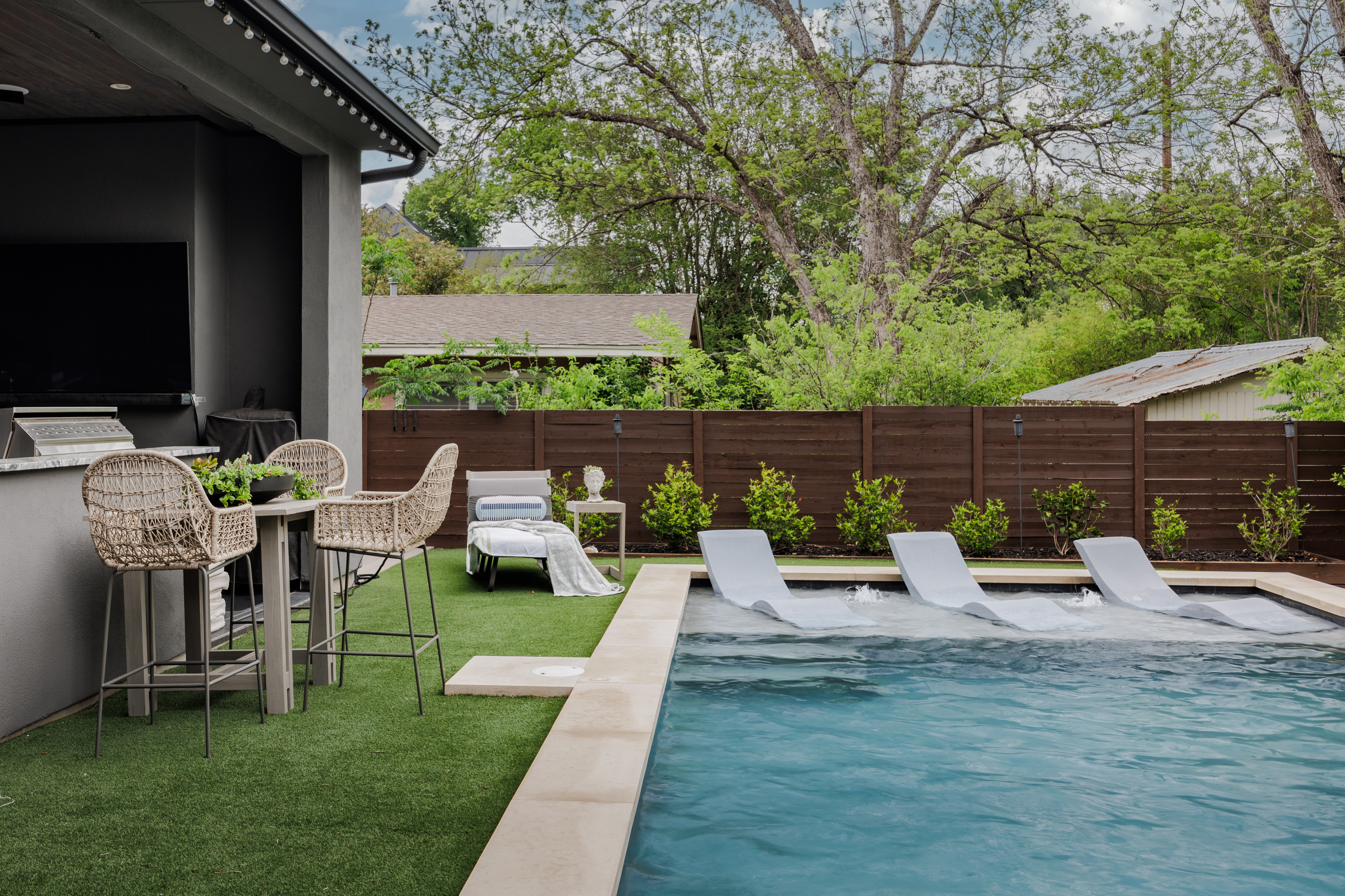  Sophisticated Barton Hills Home Balancing Lively Entertaining with Quiet Retreat - 物件實景