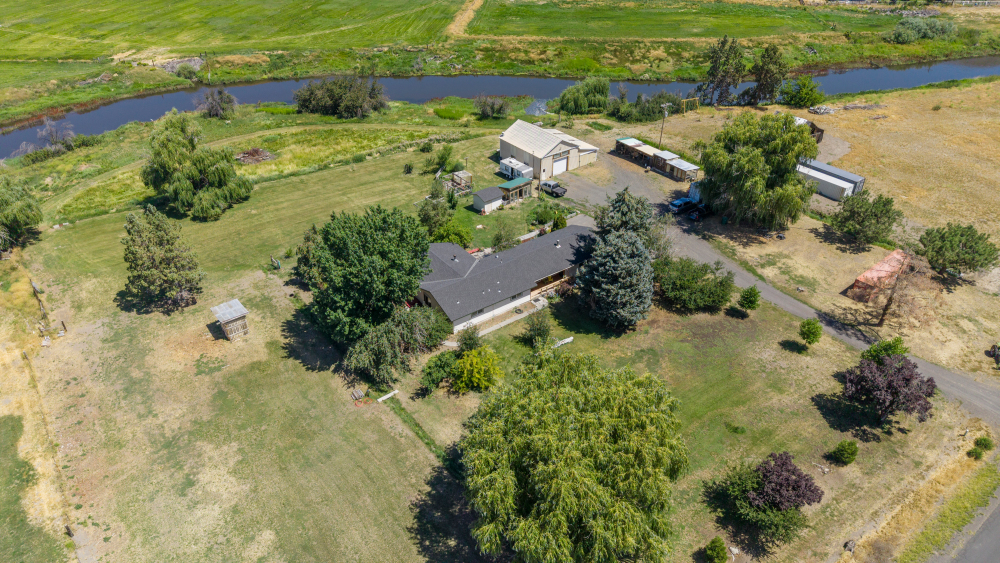 KLAMATH FALLS, Oregon, 97603, United States, 3 Bedrooms Bedrooms, ,2 BathroomsBathrooms,Residential,For Sale,1984285