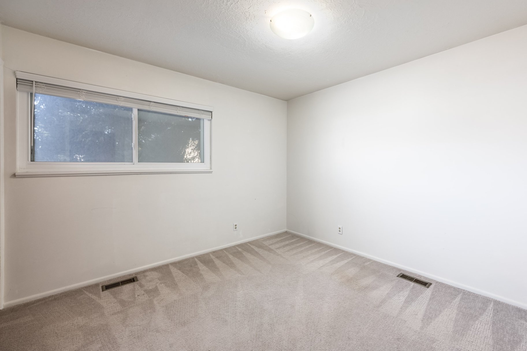  Rare Commercial Property - 物件實景