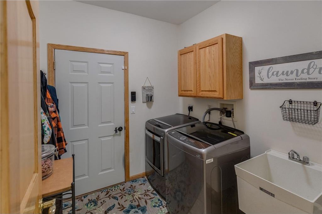 Motley, Minnesota, 56466, United States, 5 Bedrooms Bedrooms, ,3 BathroomsBathrooms,Residential,For Sale,1975318