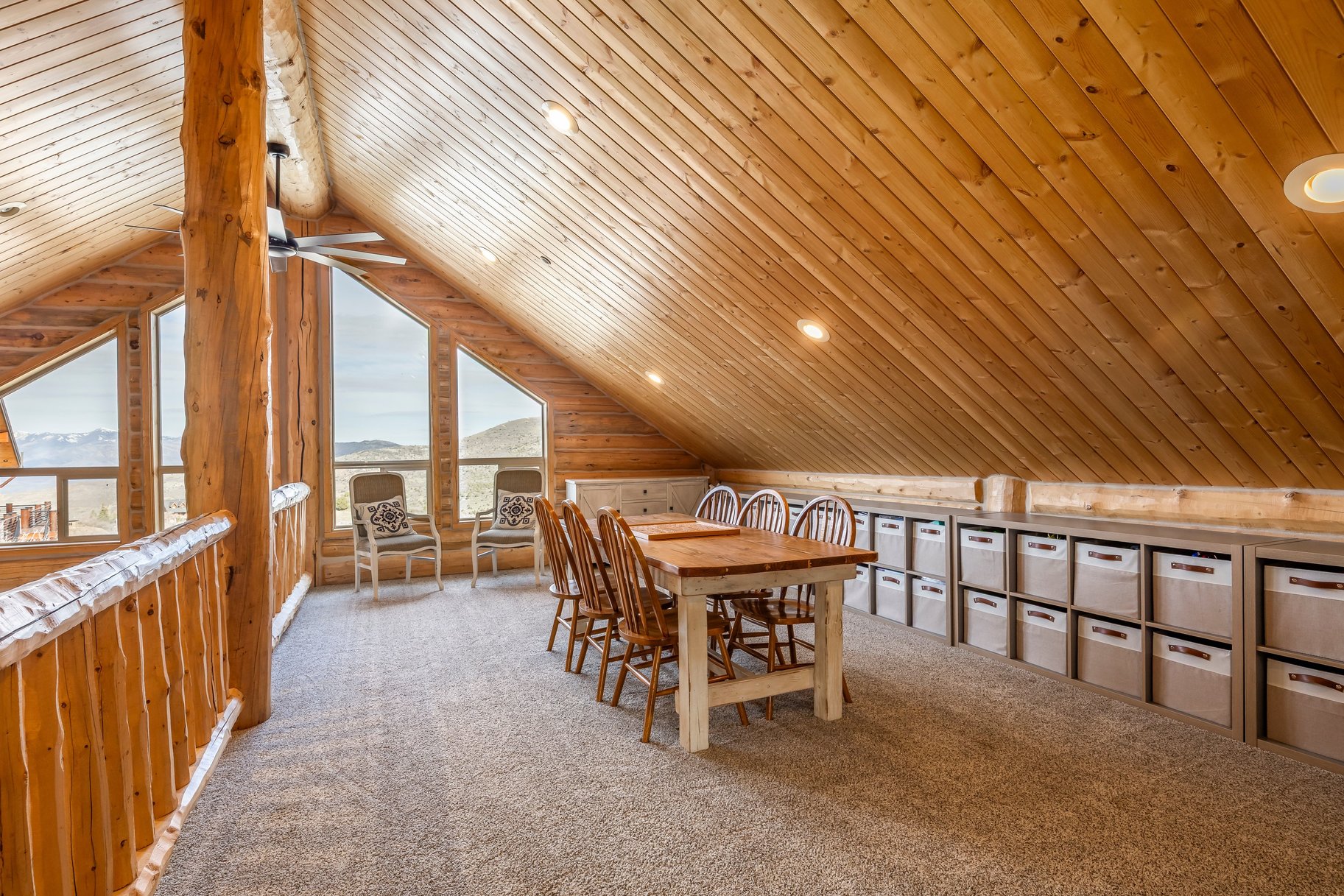 Modernized Timberlakes Cabin Home - 物件實景