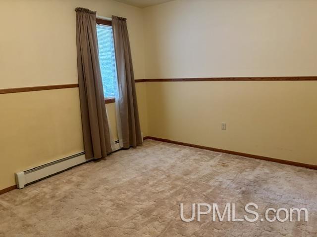 Marquette, Michigan, 49855, United States, 4 Bedrooms Bedrooms, ,3 BathroomsBathrooms,Residential,For Sale,1849824