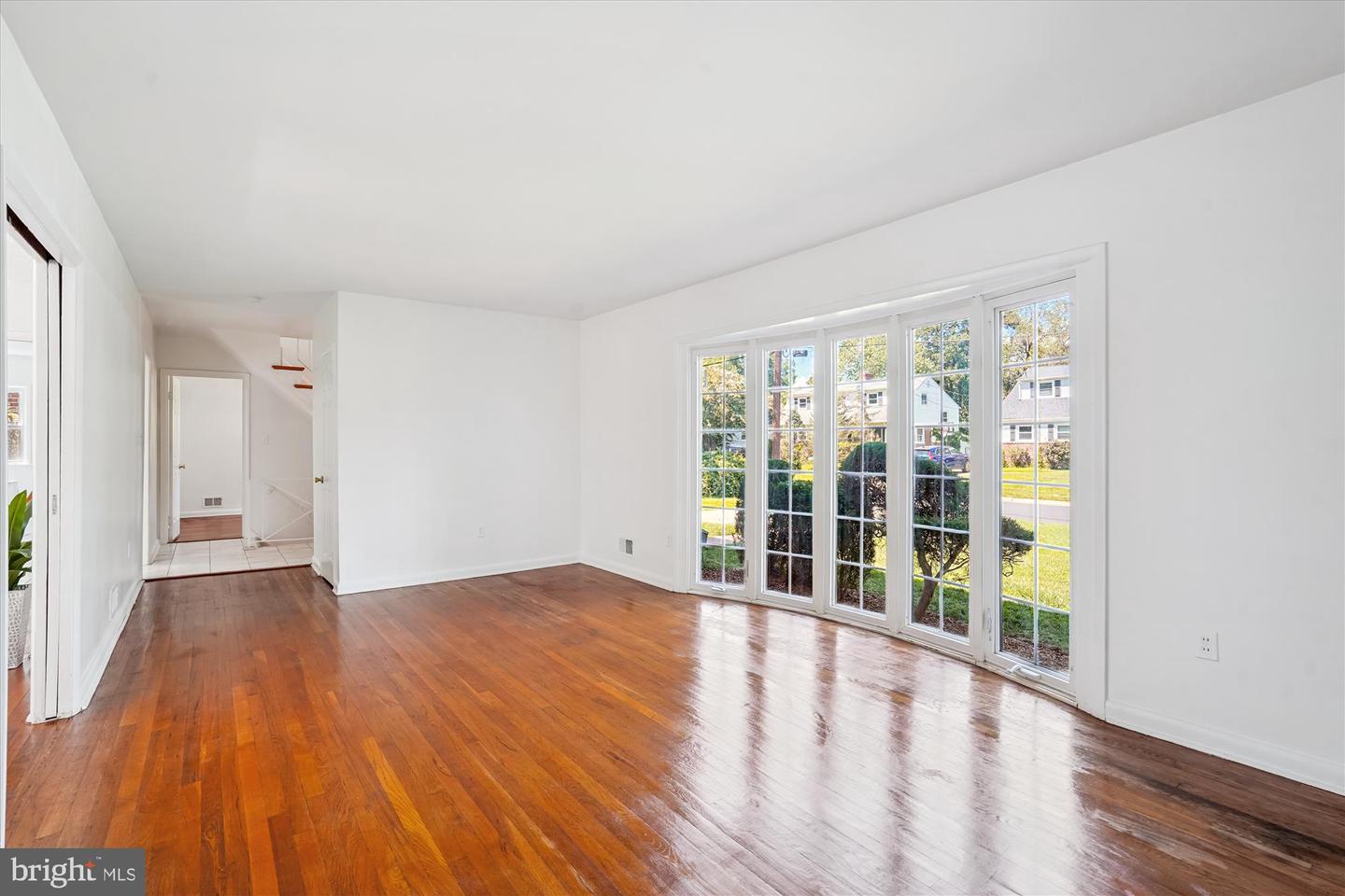 Bethesda, Maryland, 20817, United States, 4 Bedrooms Bedrooms, ,3 BathroomsBathrooms,Residential,For Sale,1934695