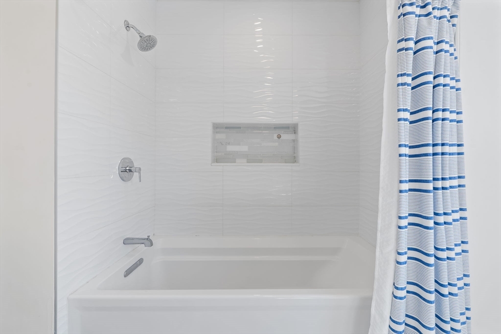 Sandwich, Massachusetts, 02563, United States, 4 Bedrooms Bedrooms, ,4 BathroomsBathrooms,Residential,For Sale,1989929