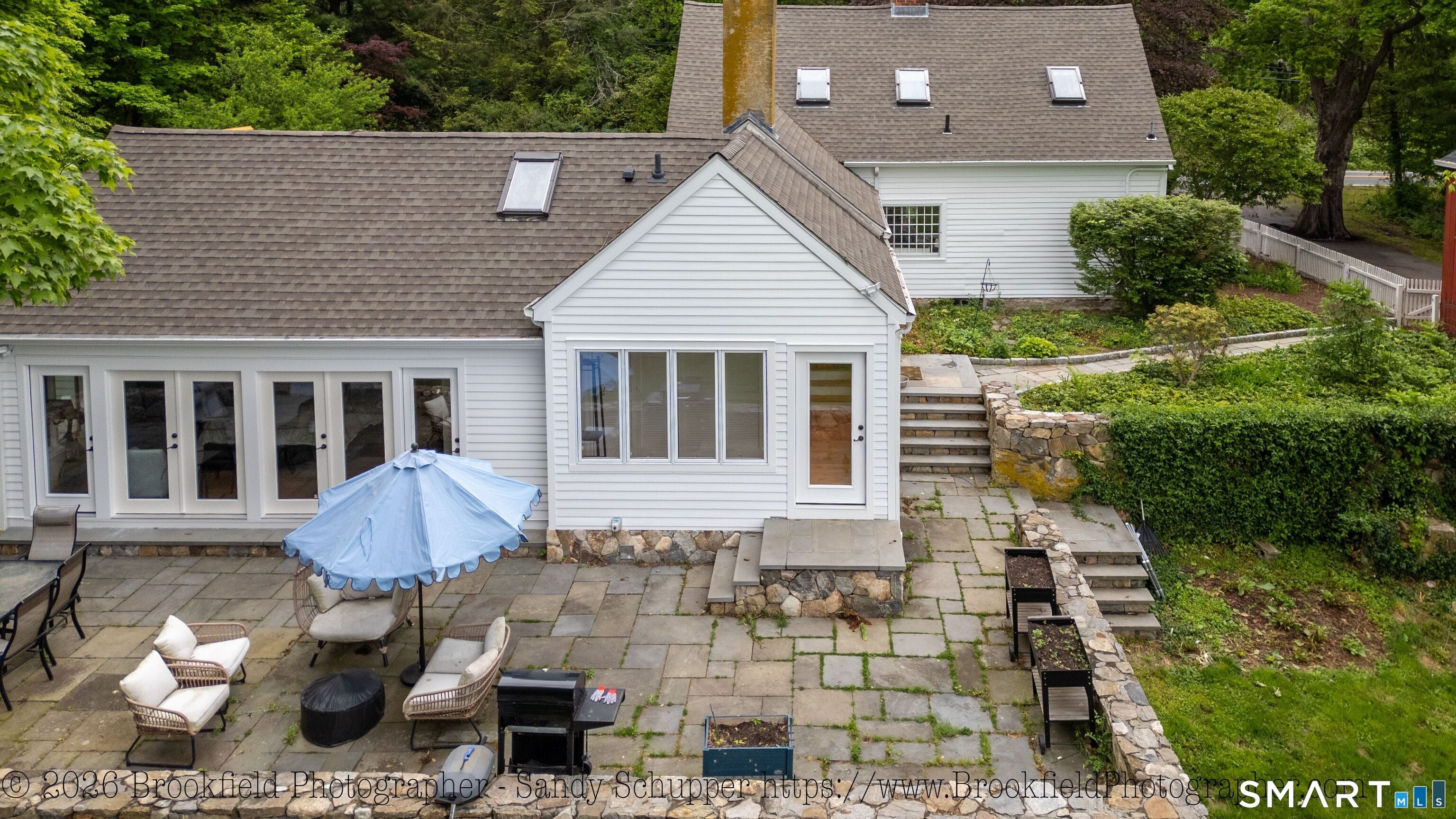 Southbury, Connecticut, 06488, United States, 3 Bedrooms Bedrooms, ,3 BathroomsBathrooms,Residential,For Sale,2048179