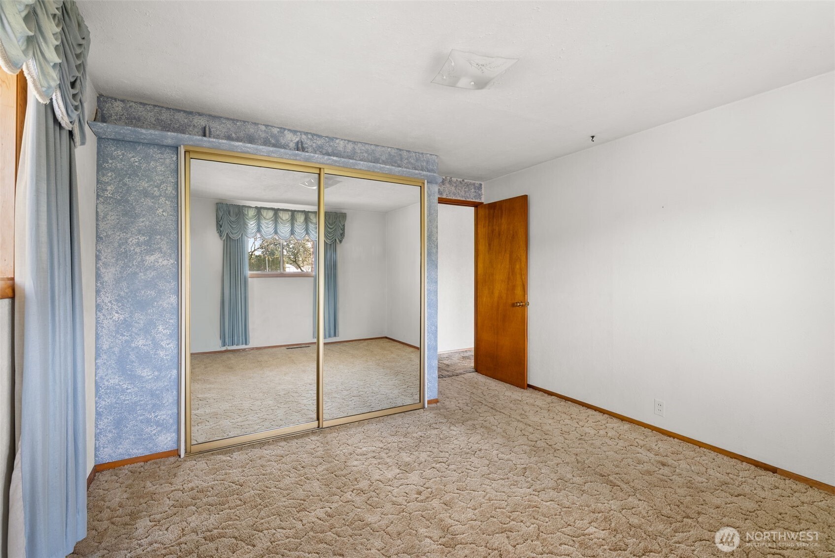 Chehalis, Washington, 98532, United States, 2 Bedrooms Bedrooms, ,1 BathroomBathrooms,Residential,For Sale,2015709