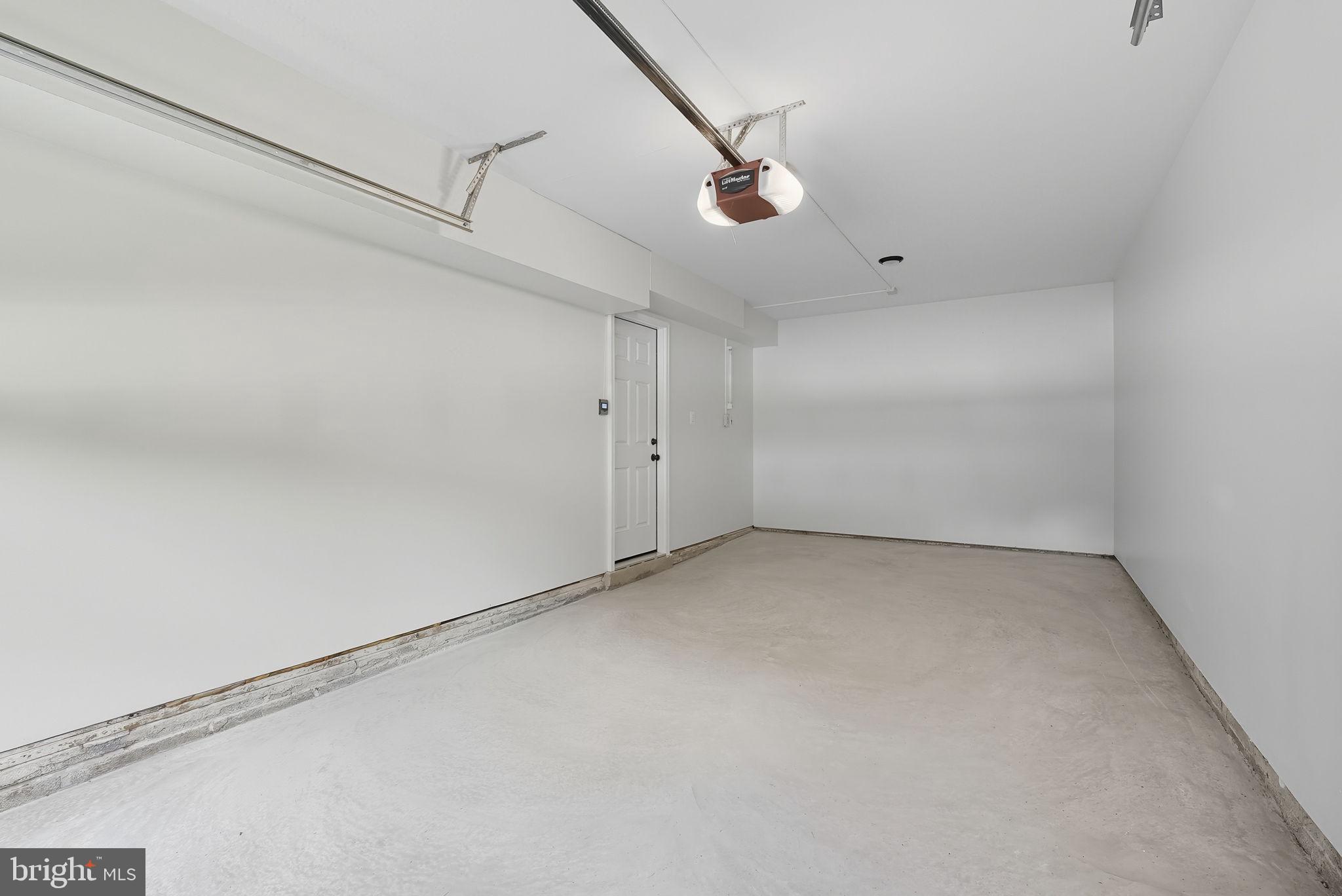 Fairfax, Virginia, 22032, United States, 4 Bedrooms Bedrooms, ,3 BathroomsBathrooms,Residential,For Sale,1984417