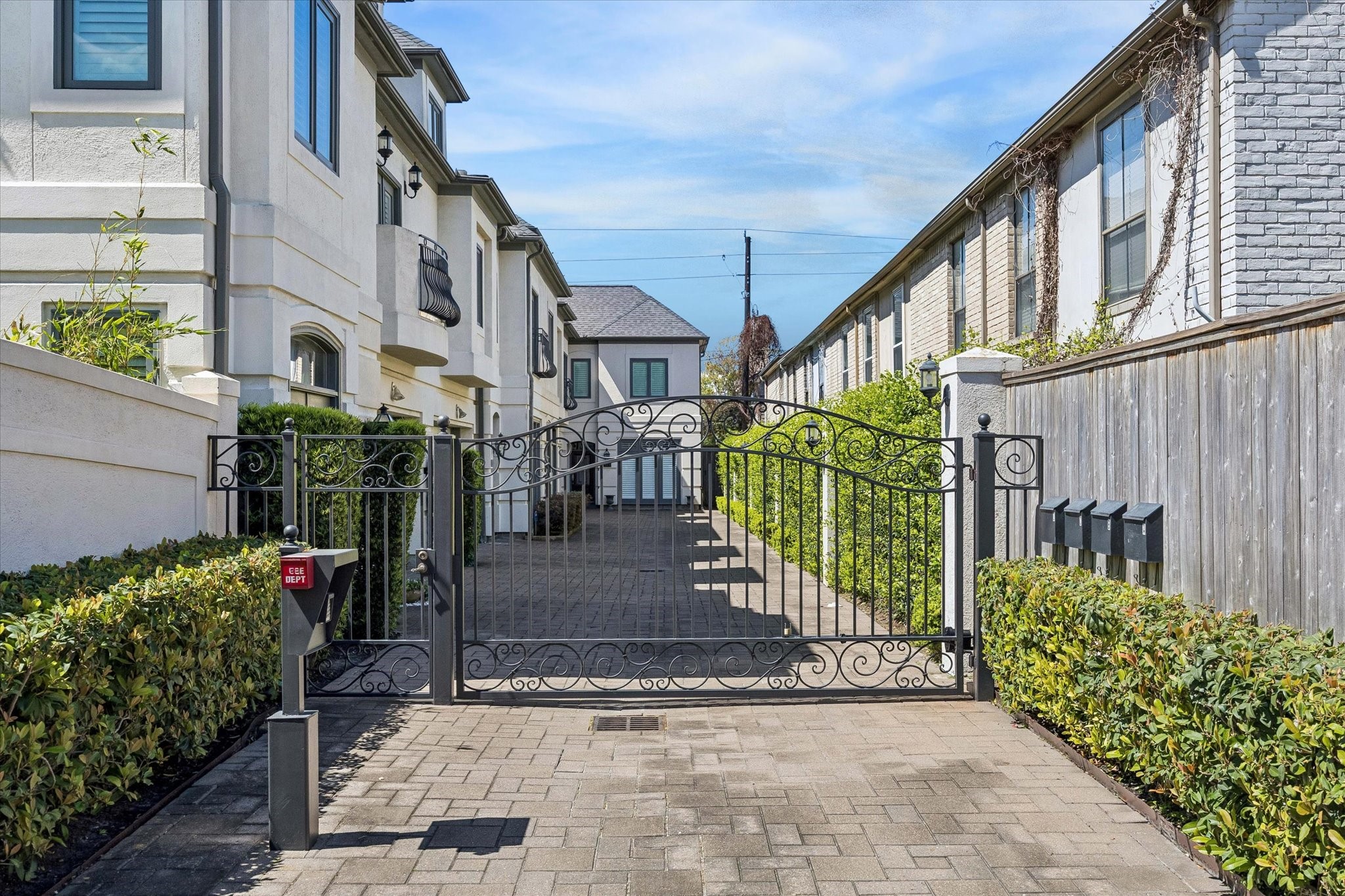  2426 Nantucket Drive B - 物件實景