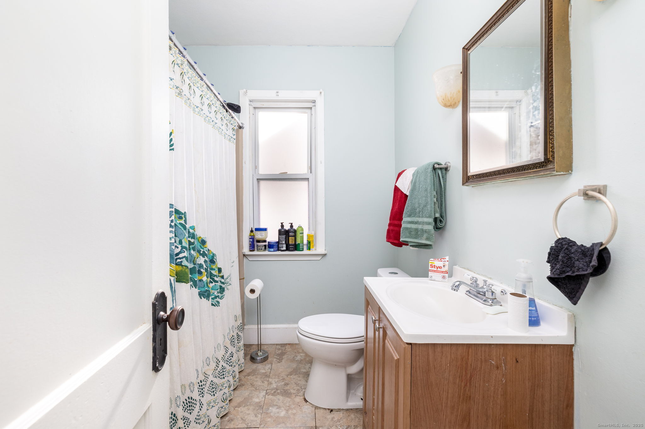 Hartford, Connecticut, 06105, United States, 8 Bedrooms Bedrooms, ,3 BathroomsBathrooms,Residential,For Sale,1994837