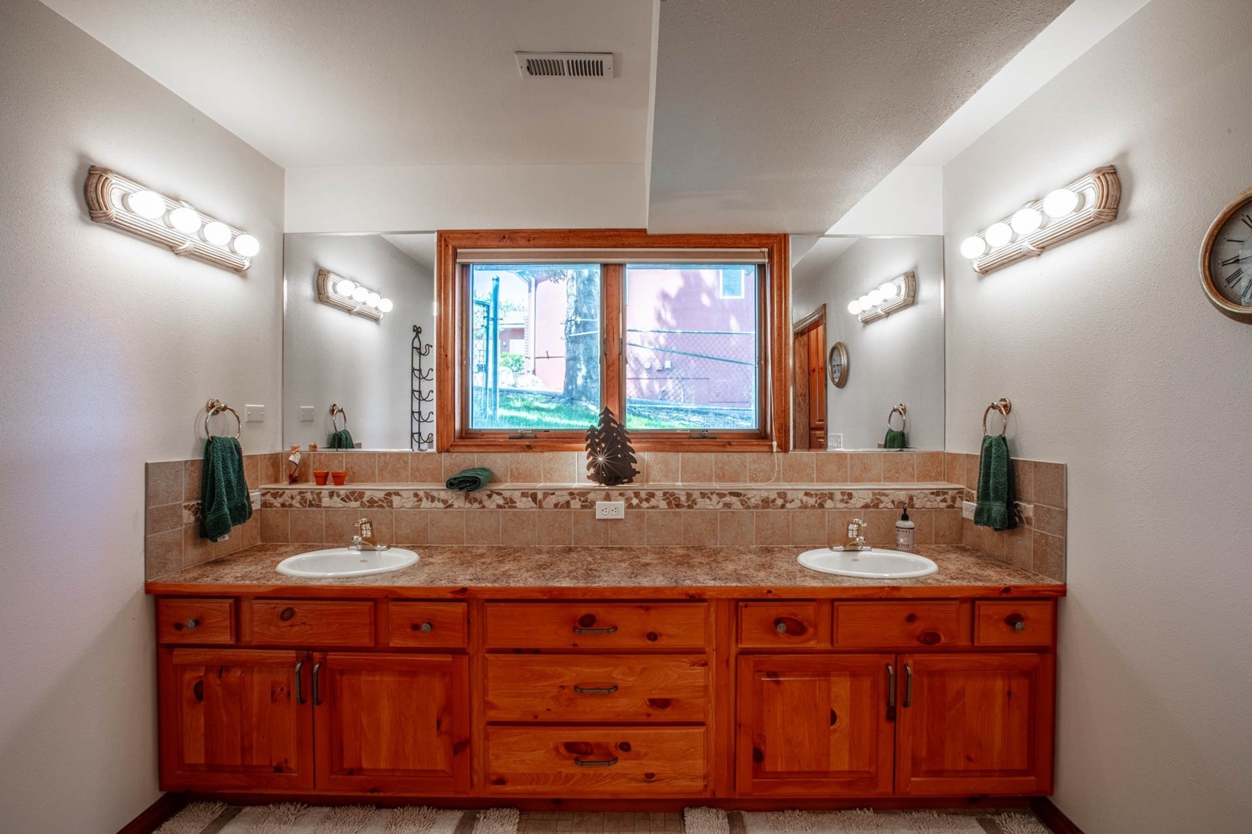  Waterfront Home Pend Oreille - 物件實景