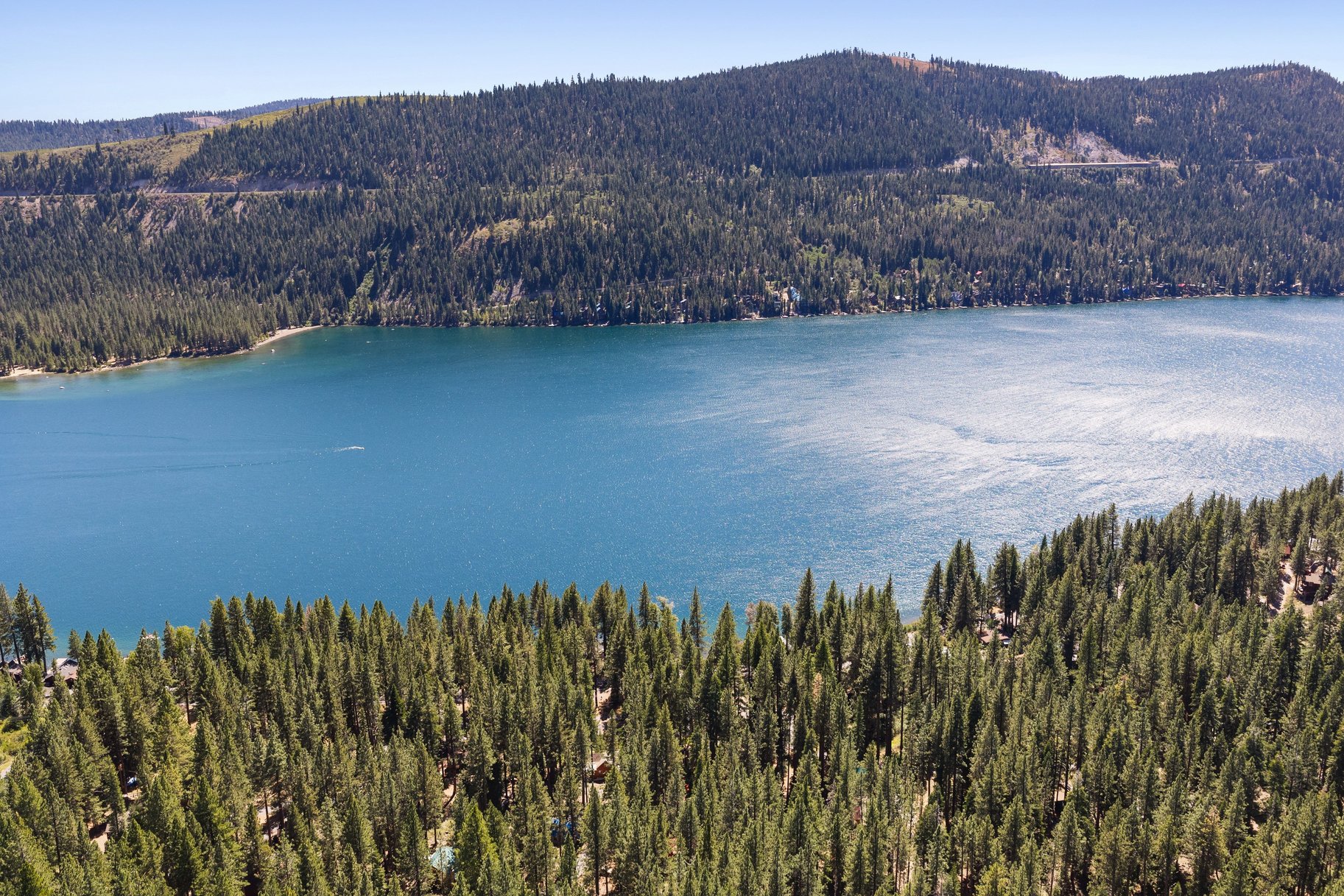  Rare Donner Tract home with private beach and pier access. - 物件實景