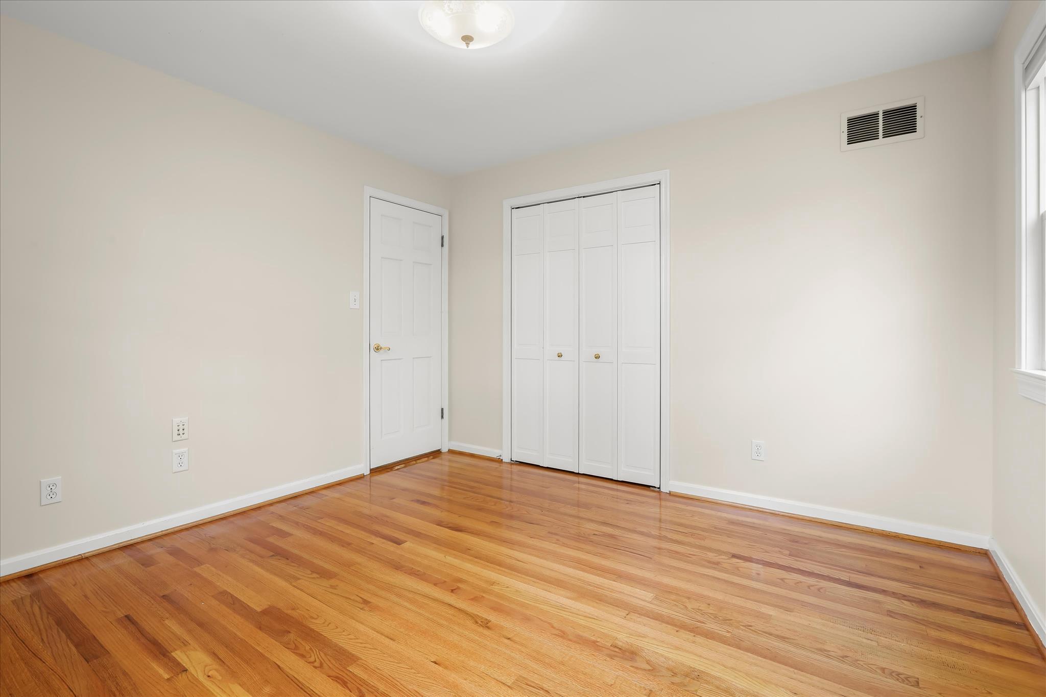  326 Edgewater Road, Pasadena, MD 21122 - 物件實景