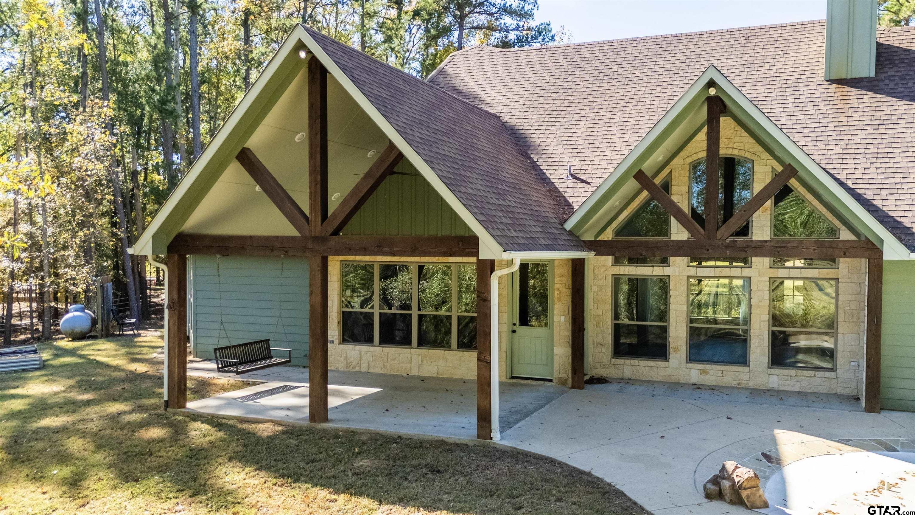 Lindale, Texas, 75771, United States, 4 Bedrooms Bedrooms, ,4 BathroomsBathrooms,Residential,For Sale,1992083