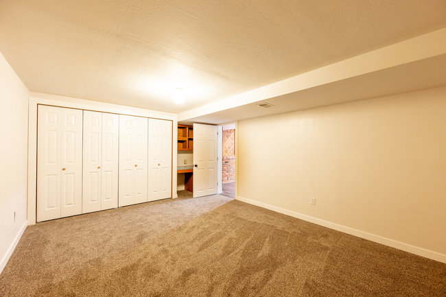 Buffalo, Wyoming, 82834, United States, 5 Bedrooms Bedrooms, ,2 BathroomsBathrooms,Residential,For Sale,1916157