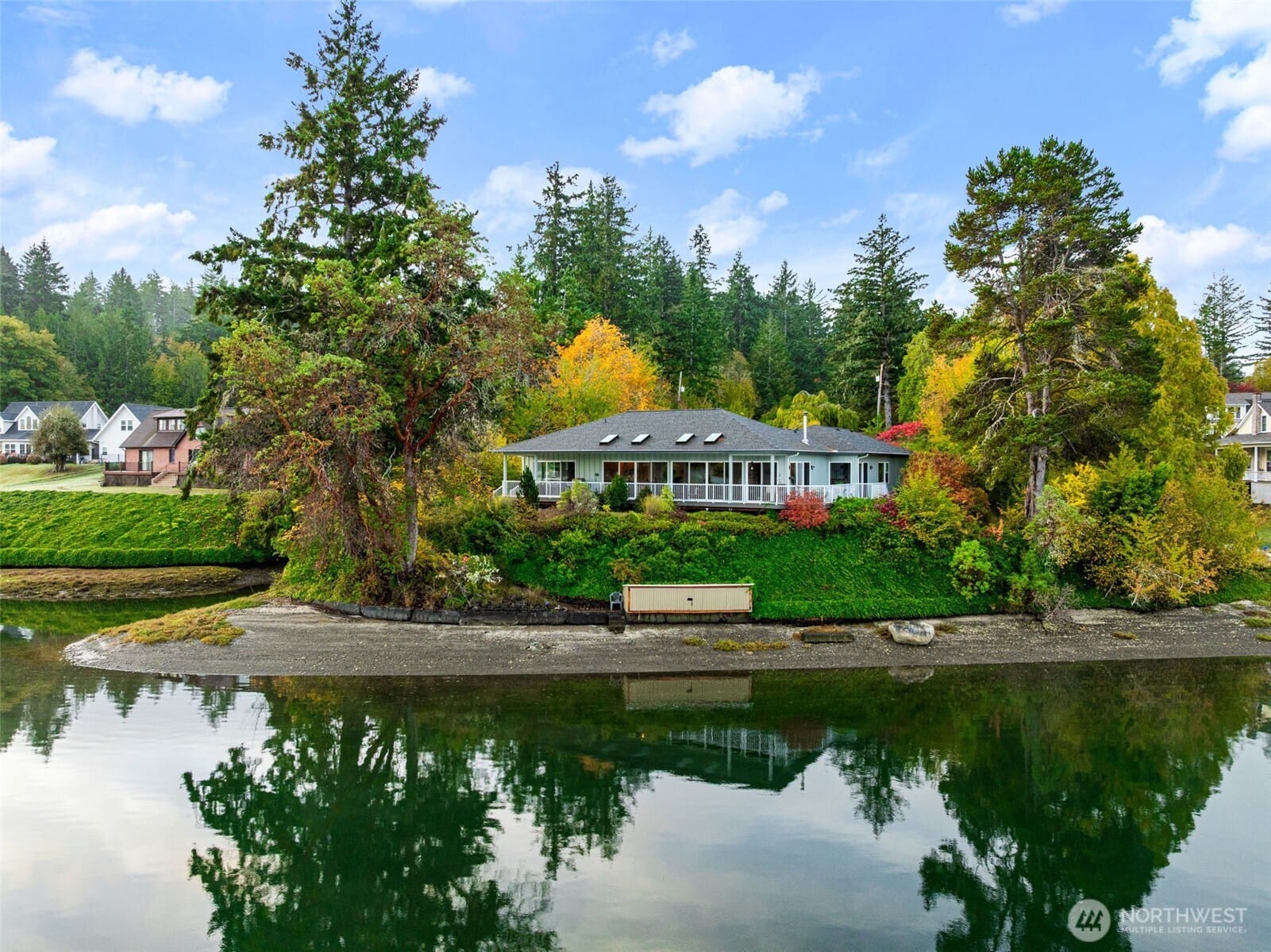 Shelton, Washington, 98584, United States, 3 Bedrooms Bedrooms, ,2 BathroomsBathrooms,Residential,For Sale,1992826