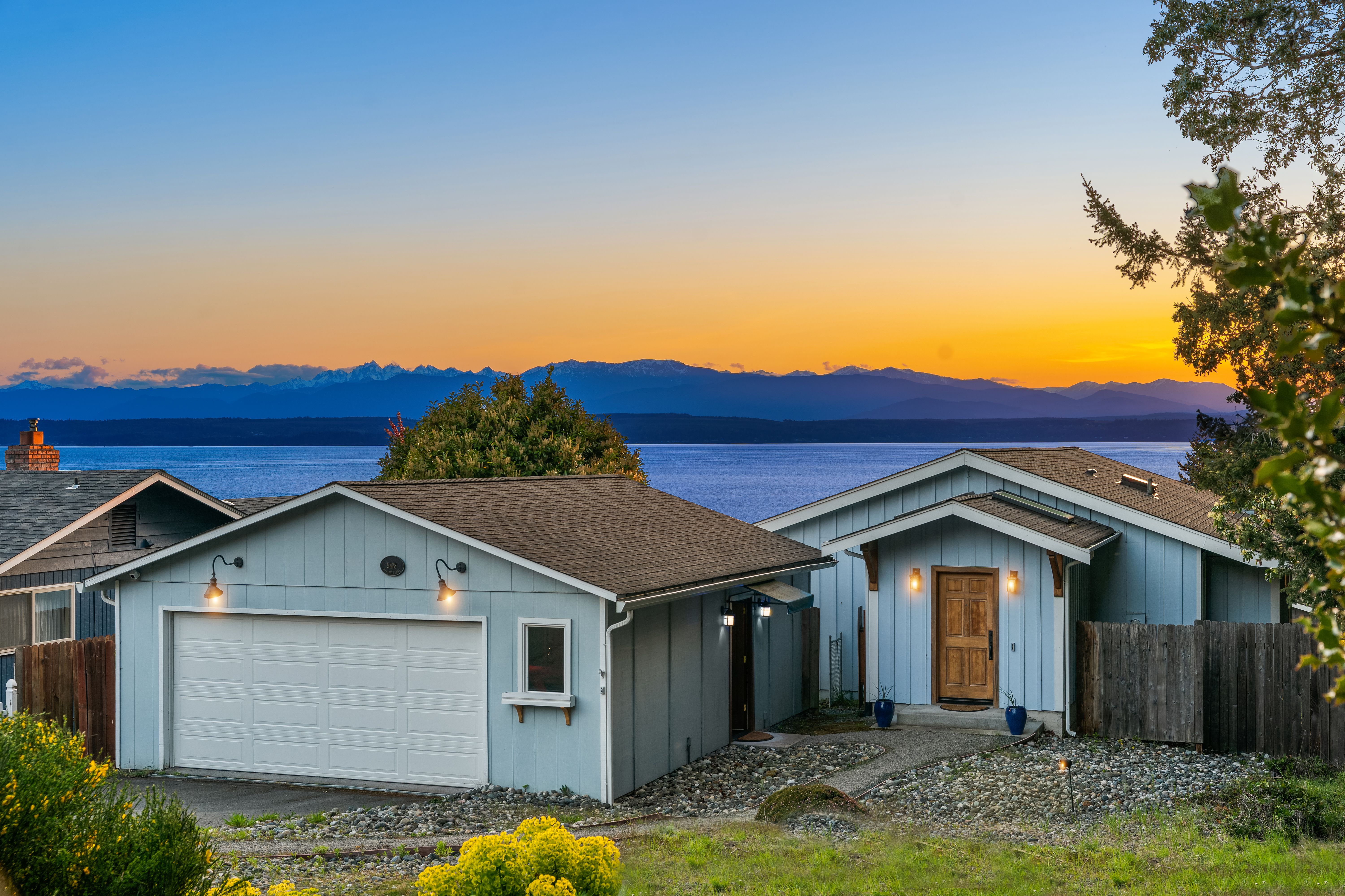 5478 Windmill Lane, Freeland, WA 98249