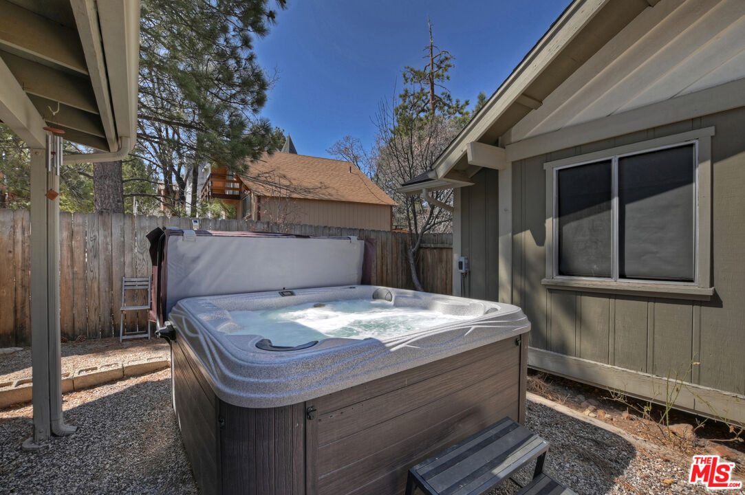 Big Bear City, California, 92314, United States, 3 Bedrooms Bedrooms, ,2 BathroomsBathrooms,Residential,For Sale,1766827