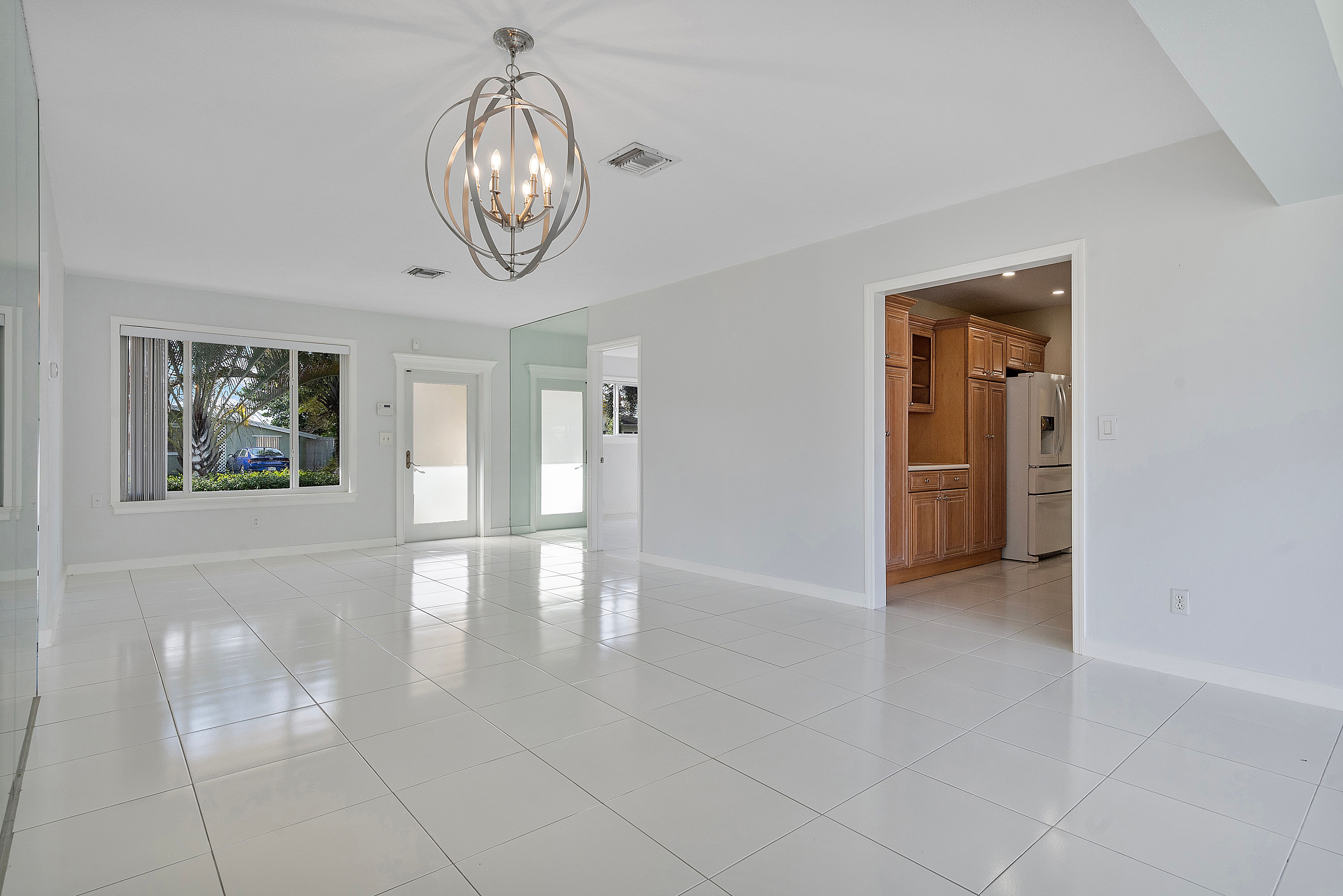  2475 NE 214th St, Aventura, FL, 33180 - 物件實景