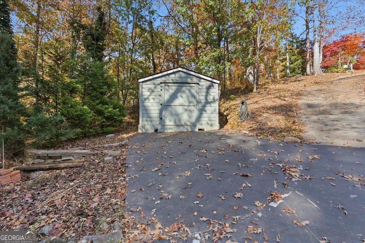 Douglasville, Georgia, 30135, United States, 5 Bedrooms Bedrooms, ,3 BathroomsBathrooms,Residential,For Sale,1988782