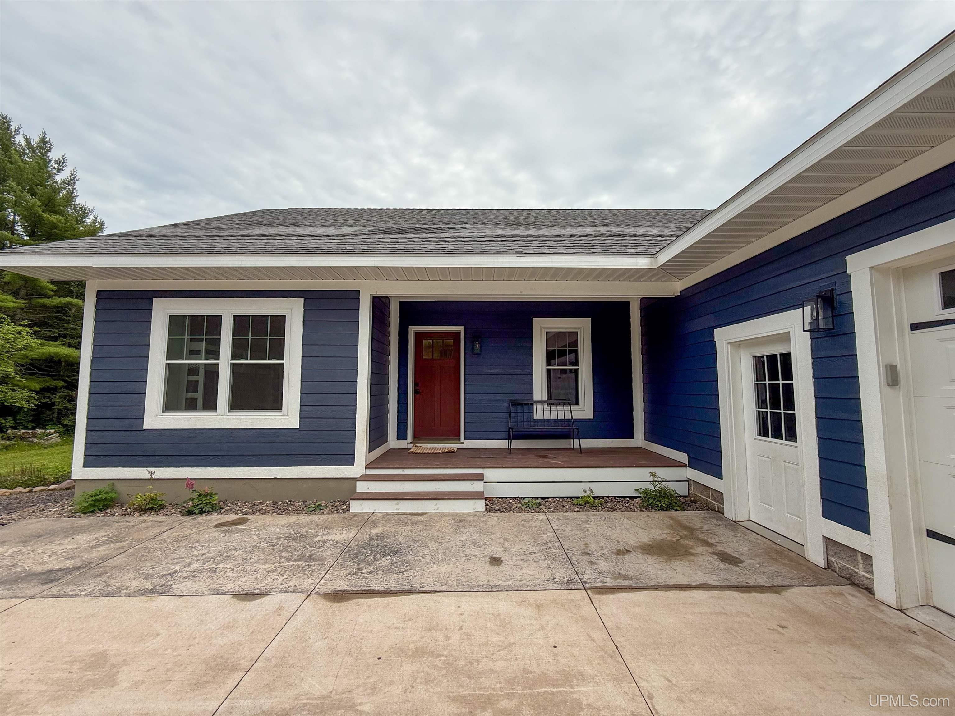 Hancock, Michigan, 49930, United States, 3 Bedrooms Bedrooms, ,3 BathroomsBathrooms,Residential,For Sale,1901071