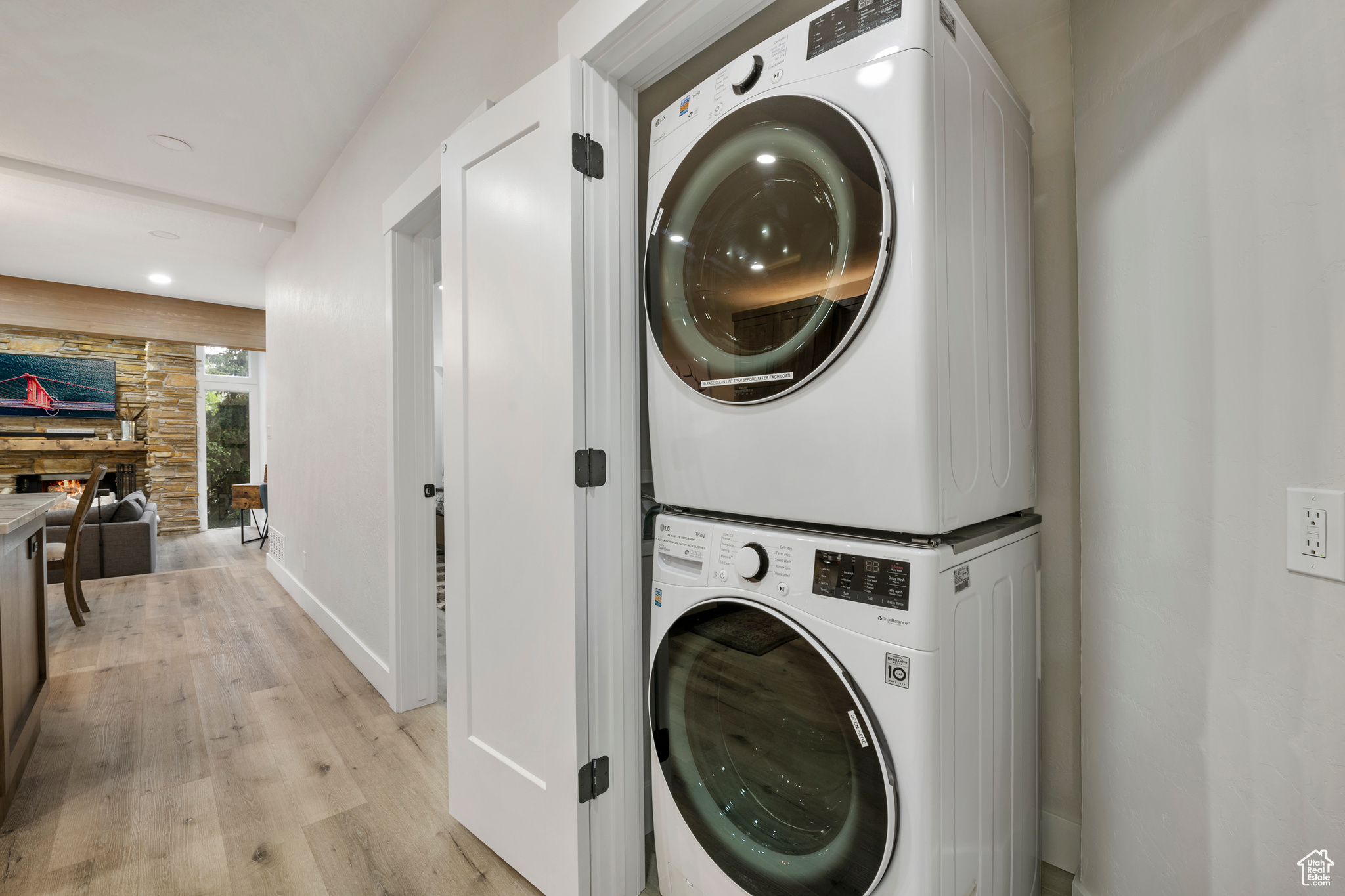 Park City, Utah, 84060, United States, 2 Bedrooms Bedrooms, ,3 BathroomsBathrooms,Residential,For Sale,1900952