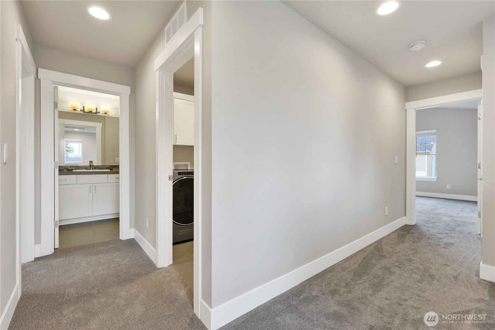 Lynnwood, Washington, 98087, United States, 4 Bedrooms Bedrooms, ,2 BathroomsBathrooms,Residential,For Sale,1990492