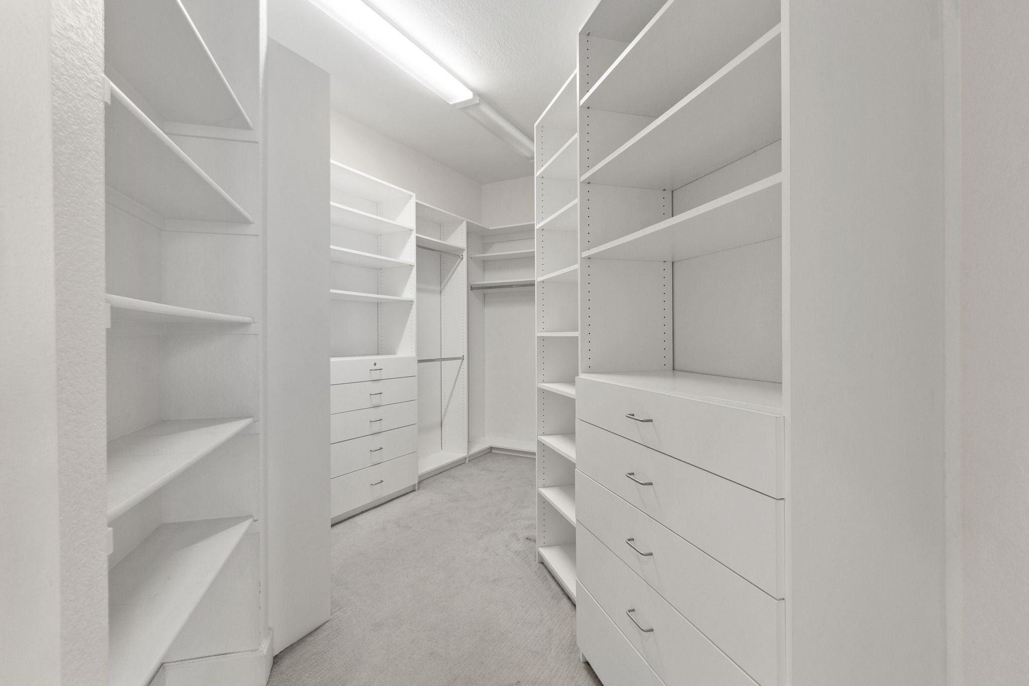 Mansfield, Texas, 76063, United States, 4 Bedrooms Bedrooms, ,4 BathroomsBathrooms,Residential,For Sale,1979956