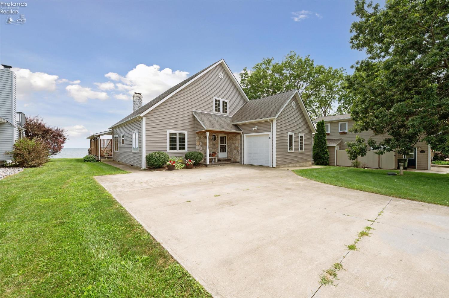 Put-In-Bay, Ohio, 43456, United States, 5 Bedrooms Bedrooms, ,3 BathroomsBathrooms,Residential,For Sale,1979918