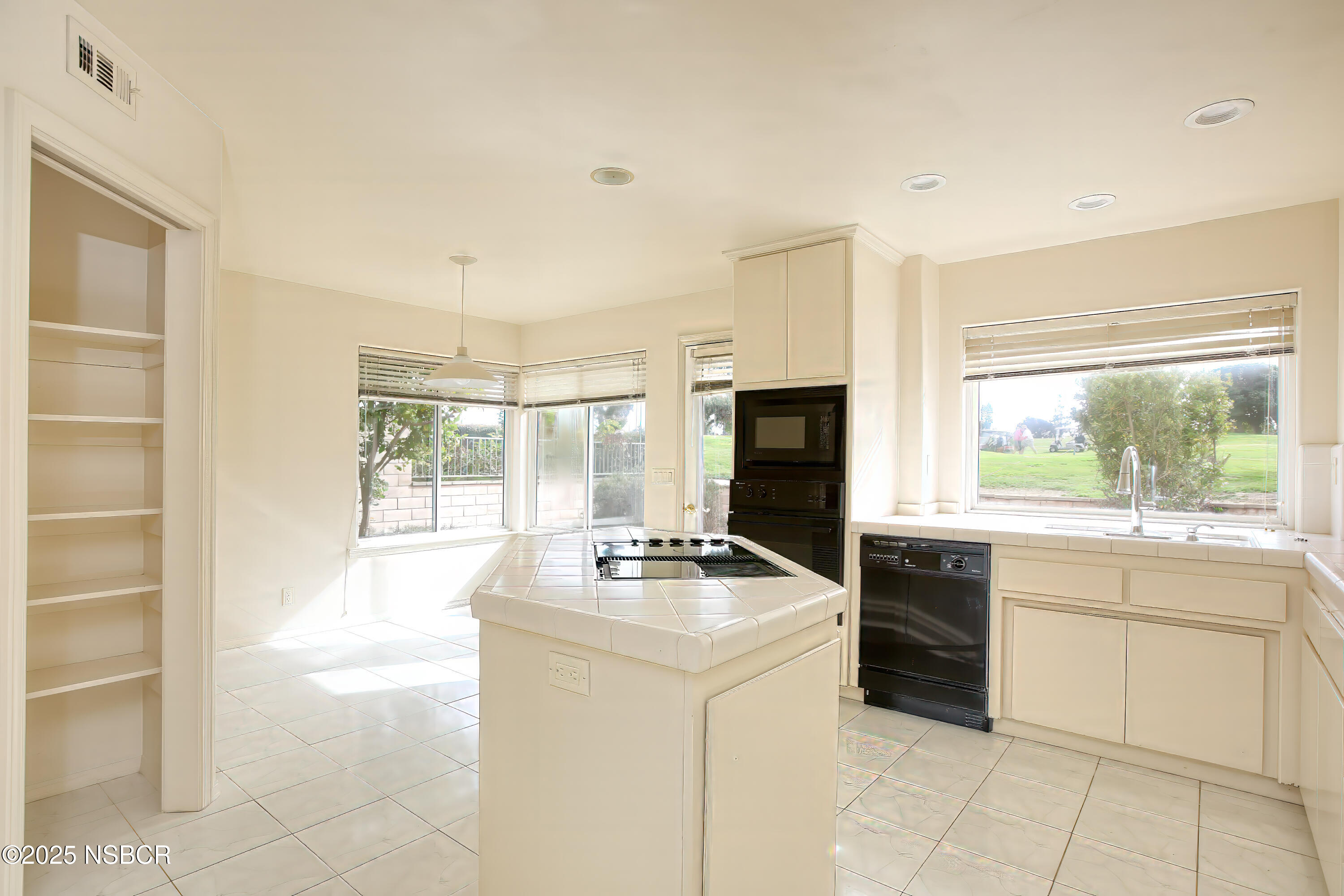 Santa Maria, California, 93455, United States, 5 Bedrooms Bedrooms, ,3 BathroomsBathrooms,Residential,For Sale,1921719